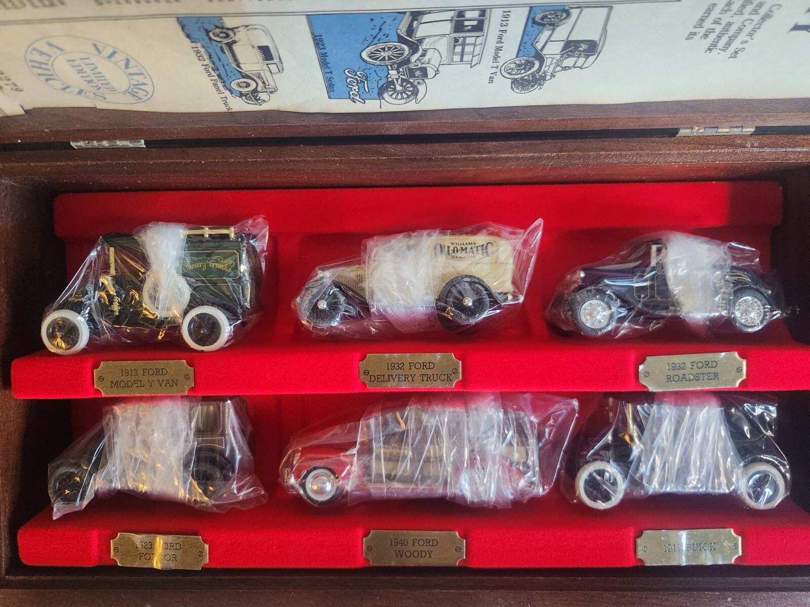 ERTL DIECAST VINTAGE VEHICLES LIMITED EDITION SET OF 6 IN WALNUT DISPLAY BX NEW