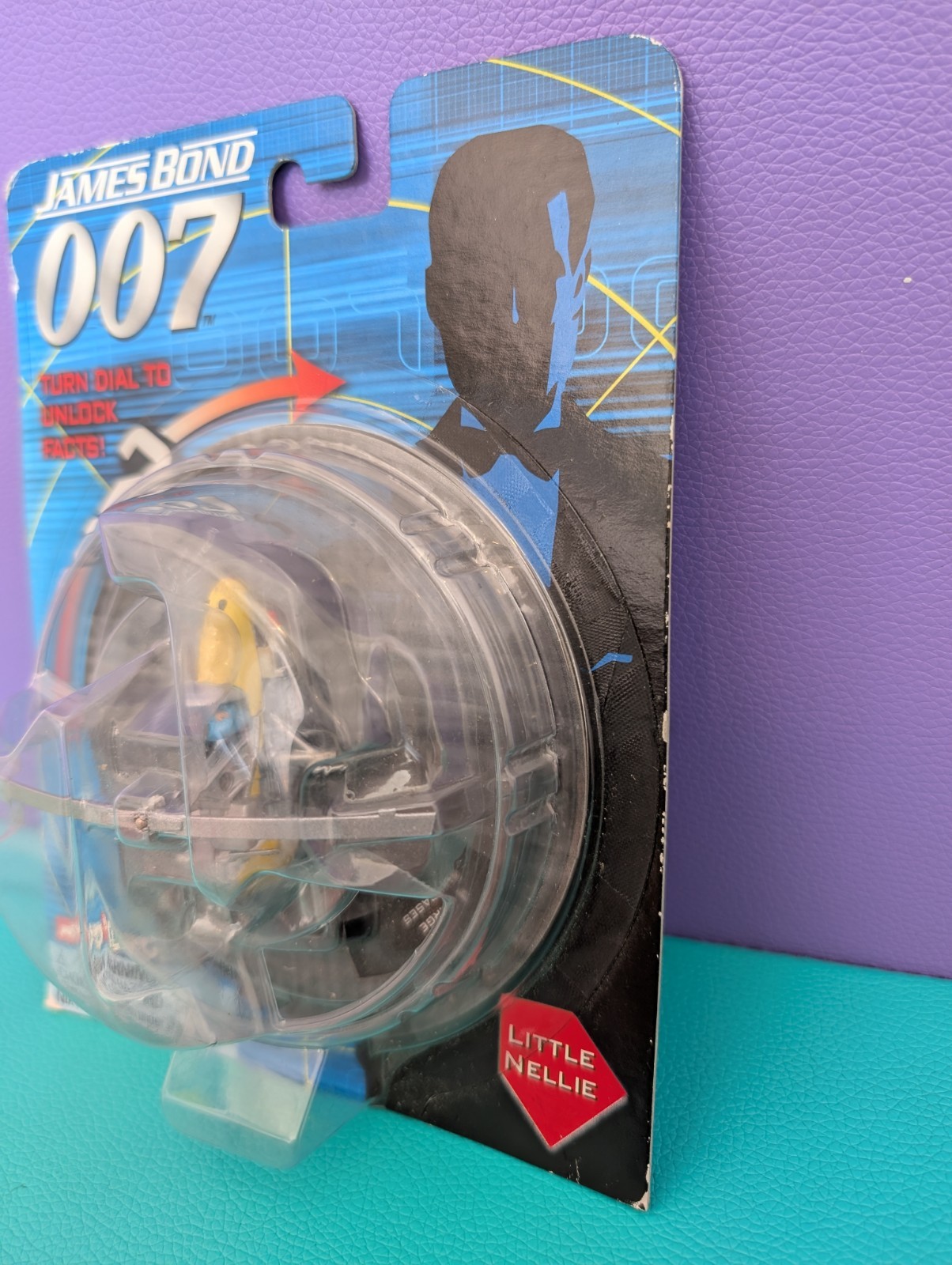 Corgi James Bond 007 Little Nellie Gyrocopter on Sealed Card – 2006