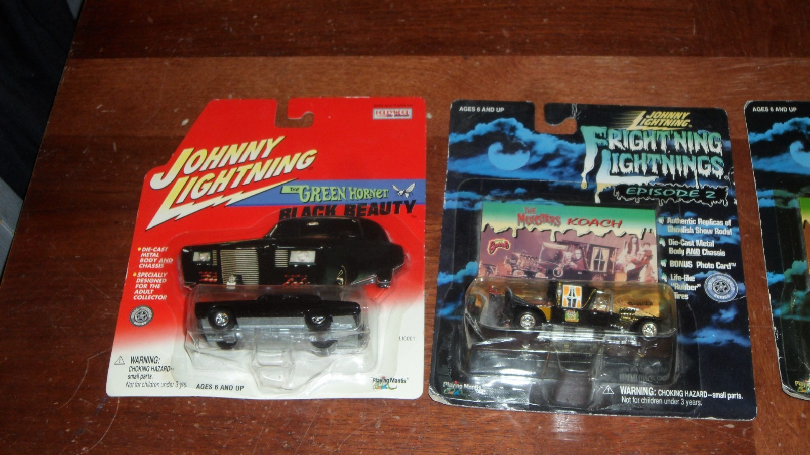 2X Johnny Lightning Munsters Barris Koach Episode 2 & Green Hornet Black Beauty
