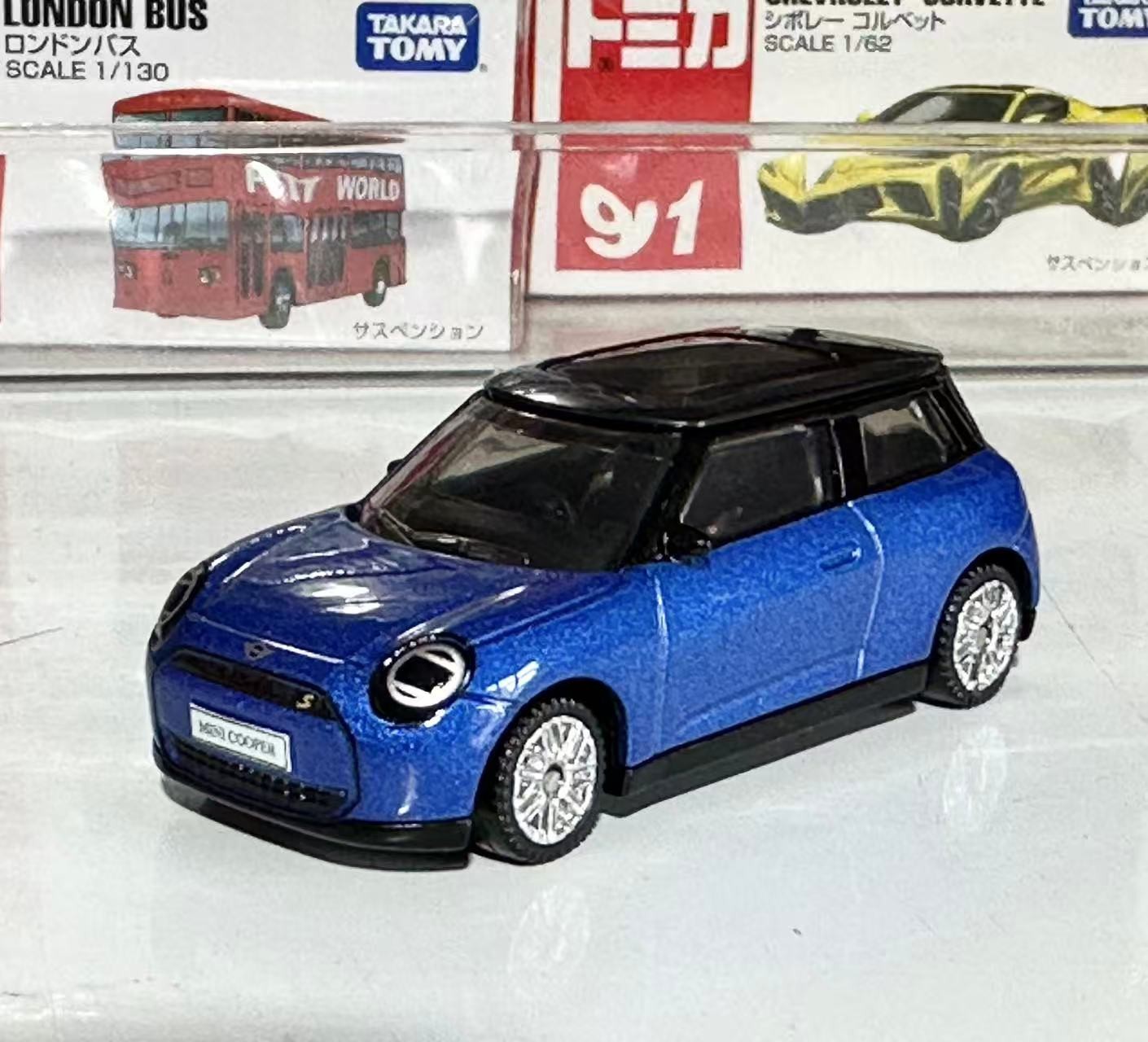 CCA 1:64 Mini Cooper Diecast Metal Model Car Vehicle New in Box