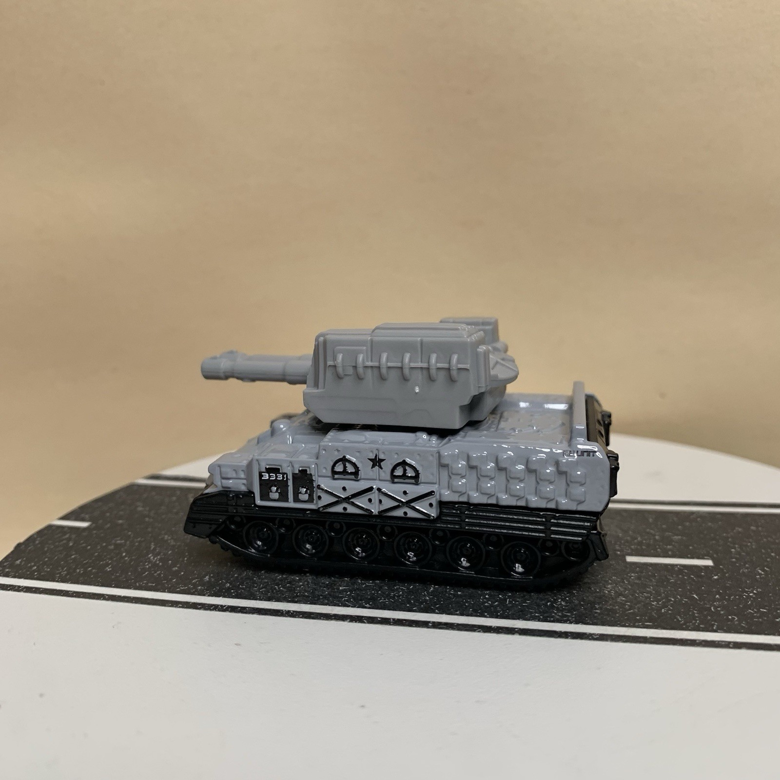 2017 Matchbox #71 Blockade Buster Mini Tank Light Gray MB Unit 3331 NM