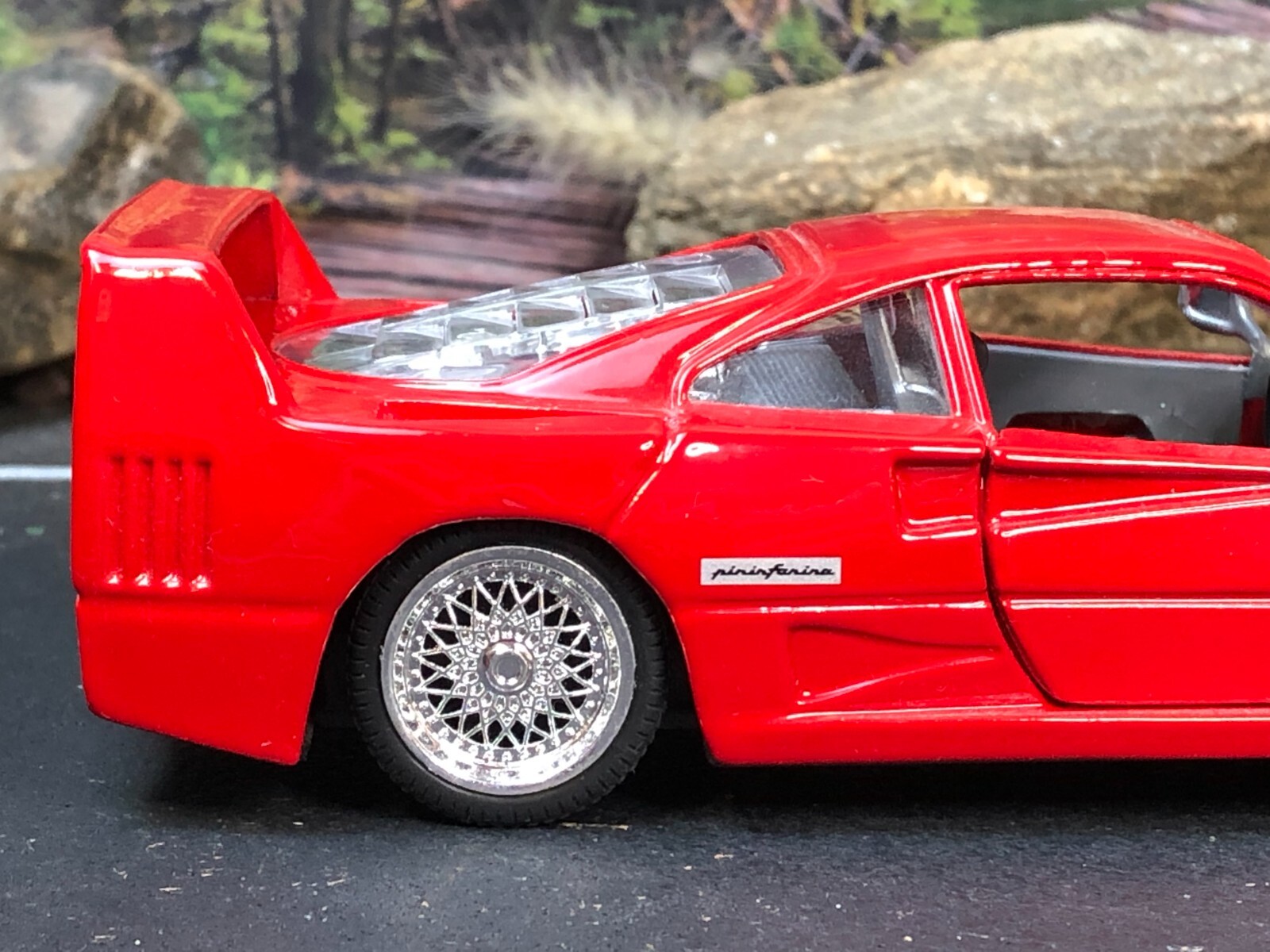 SUNNY SIDE SS7704 1:24 Diecast Model RED 1987 FERRARI F40 Opening Doors NO BOX