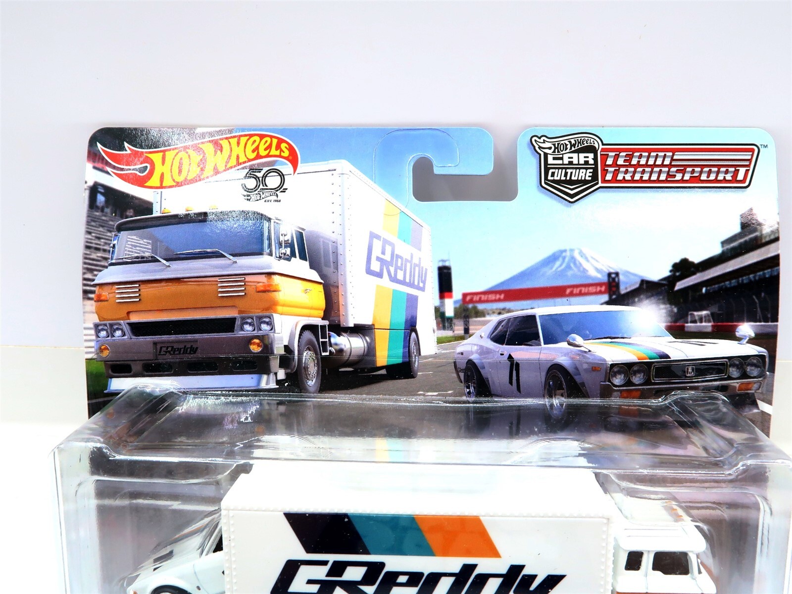 Hot Wheels NISSAN LAUREL 2000 SGX SAKURA SPRINTER 2018 Greddy Team Transport