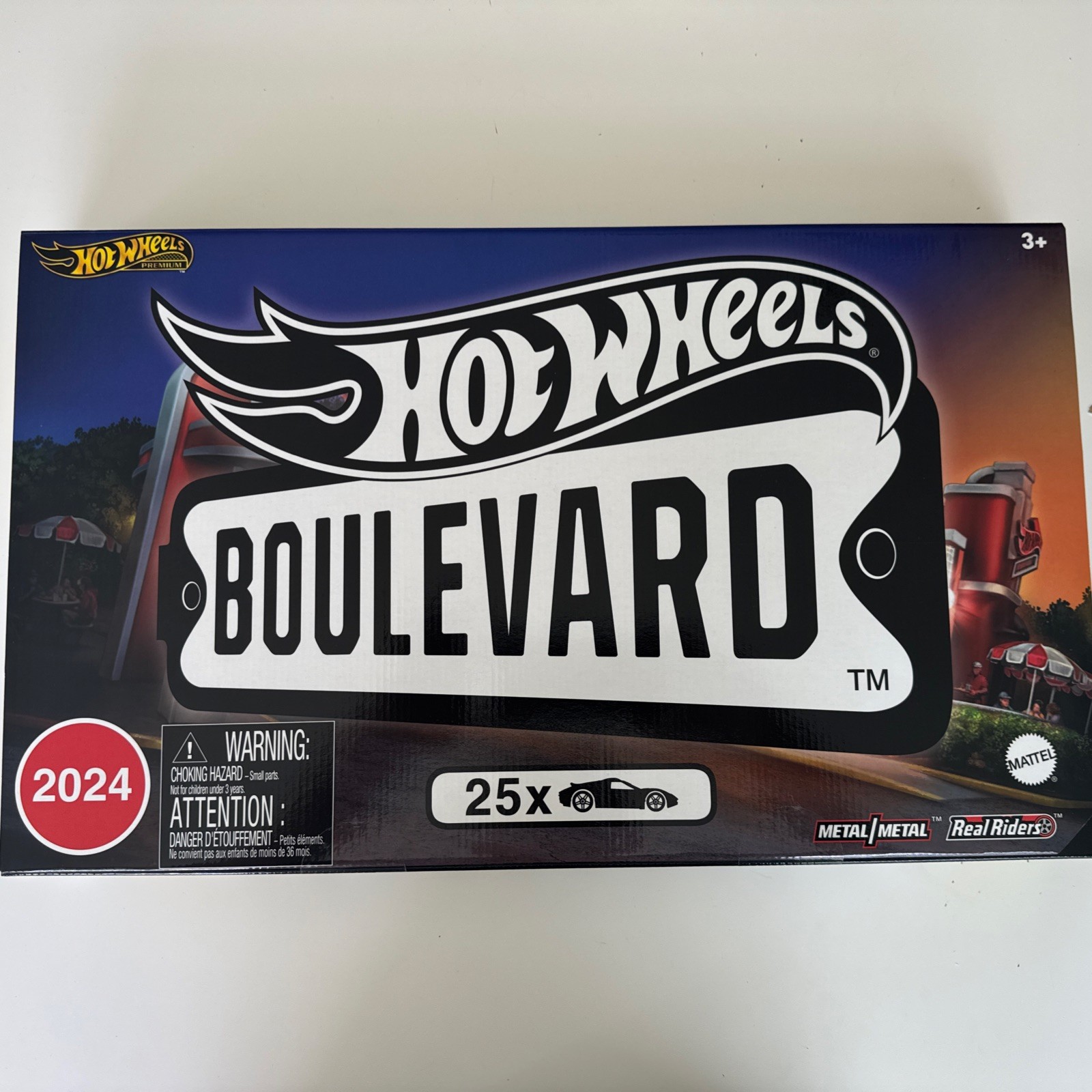 Hot Wheels Boulevard 25-Car Factory Set, Premium Die-Cast 1:64 Scale Sports Cars