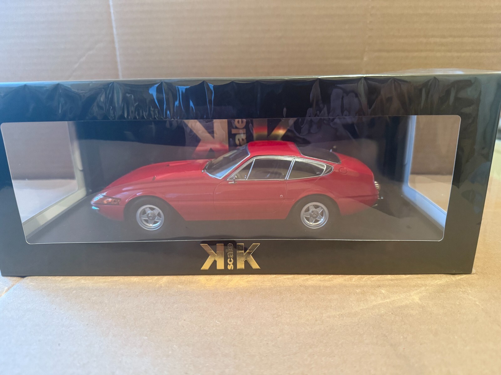 Ferrari 365 GTB/4 Daytona Coupe Series 2 1971 red 1:18 KK-Scale