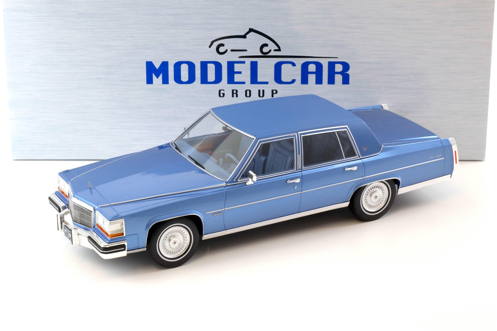1:18 MCG 1982 Cadillac Fleetwood Brougham Blue Metallic Diecast Model Car