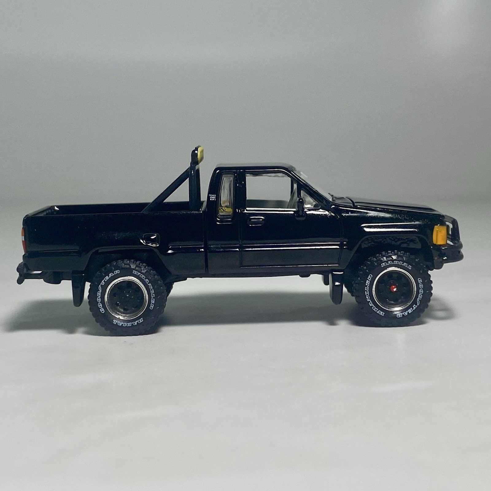 Johnny Lightning 1985 Toyota SR5 Pickup Back To The Future 1:64 Diecast Black