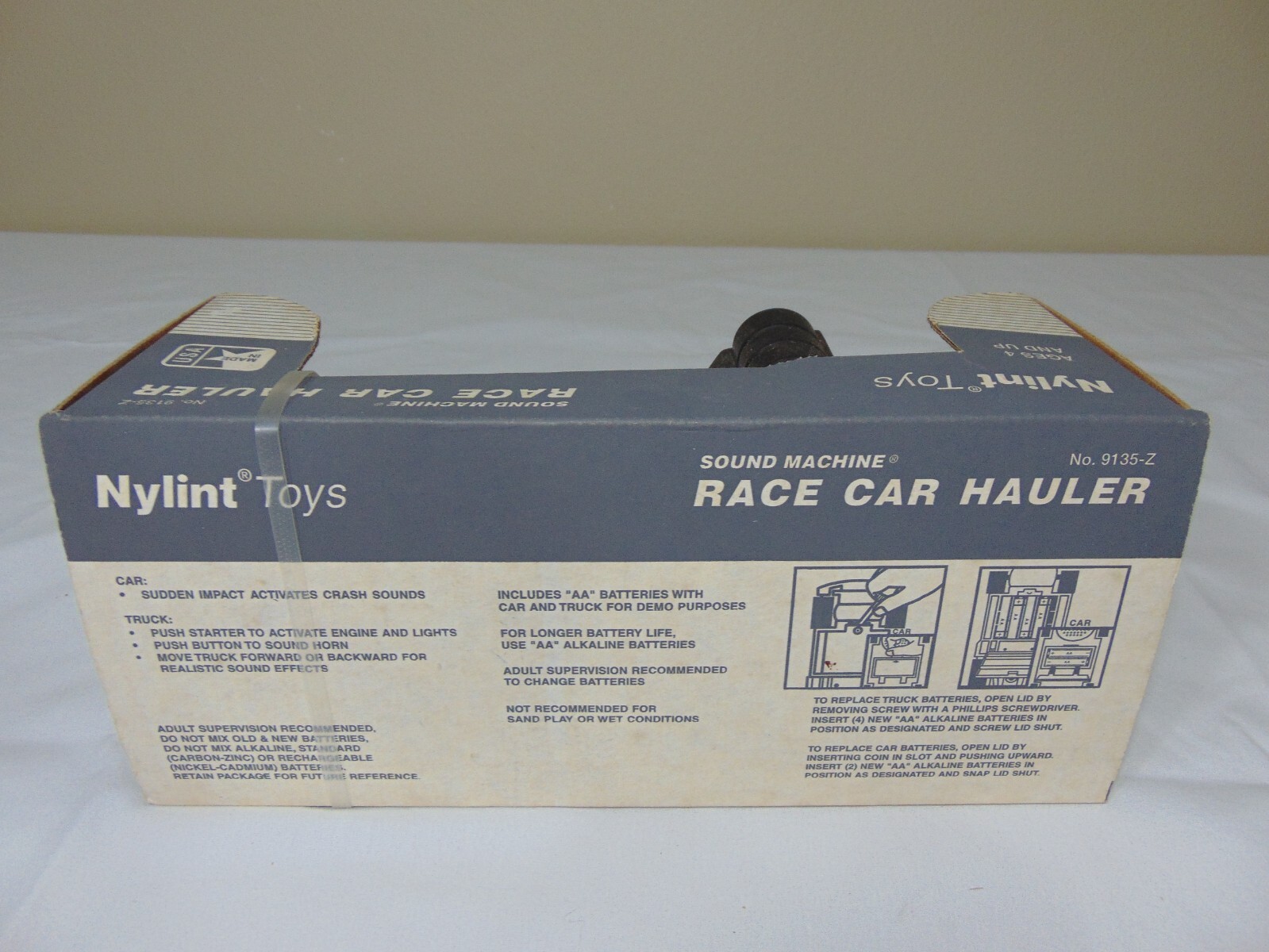 RARE 1997 NYLINT 9135Z FORD THUNDERBIRD RACE HAULER BRIGGS & STRATTON PROMO