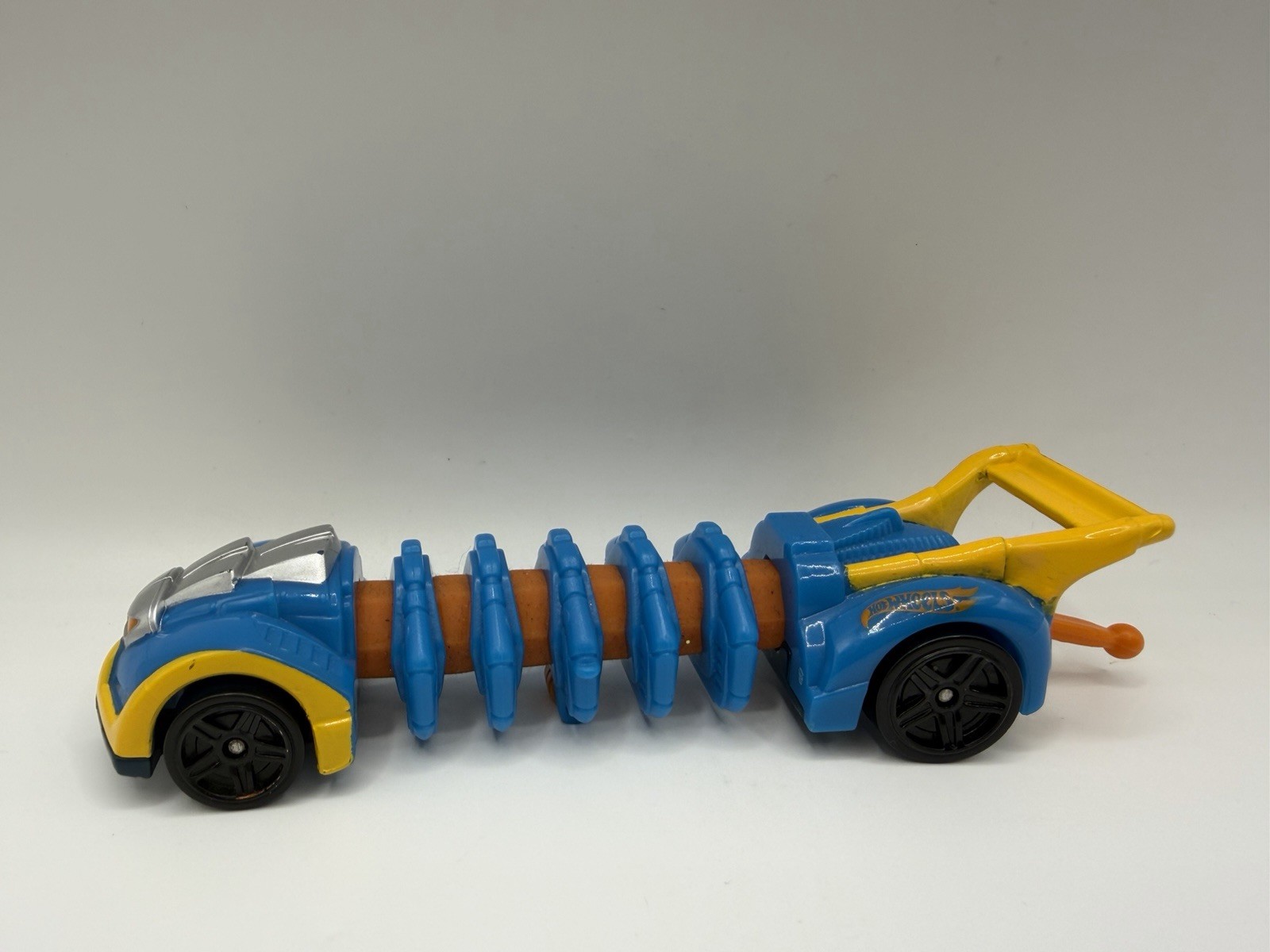 Hot Wheels Mutant Machine Centi-Speeder Mattel 2014 Blue And Yellow