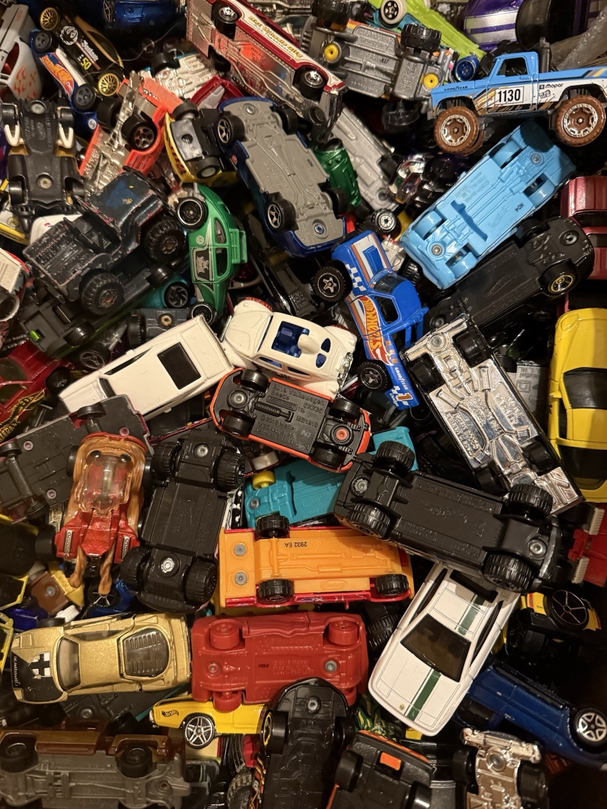 🎁 GREAT GIFT! Hot Wheels Matchbox Huge Bulk Lot 50+ Toy Diecast Cars & Vehicles
