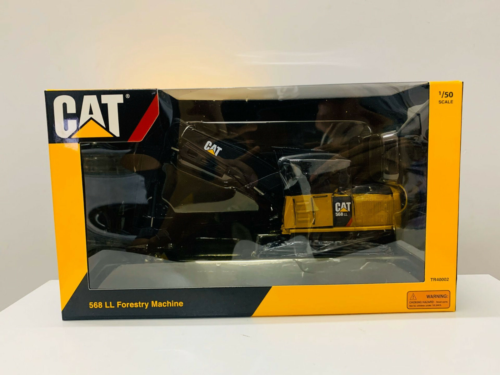Tonkin Replicas Cat 568 LL Forestry Machine 1/50 Scale DieCast TR40002 New Box