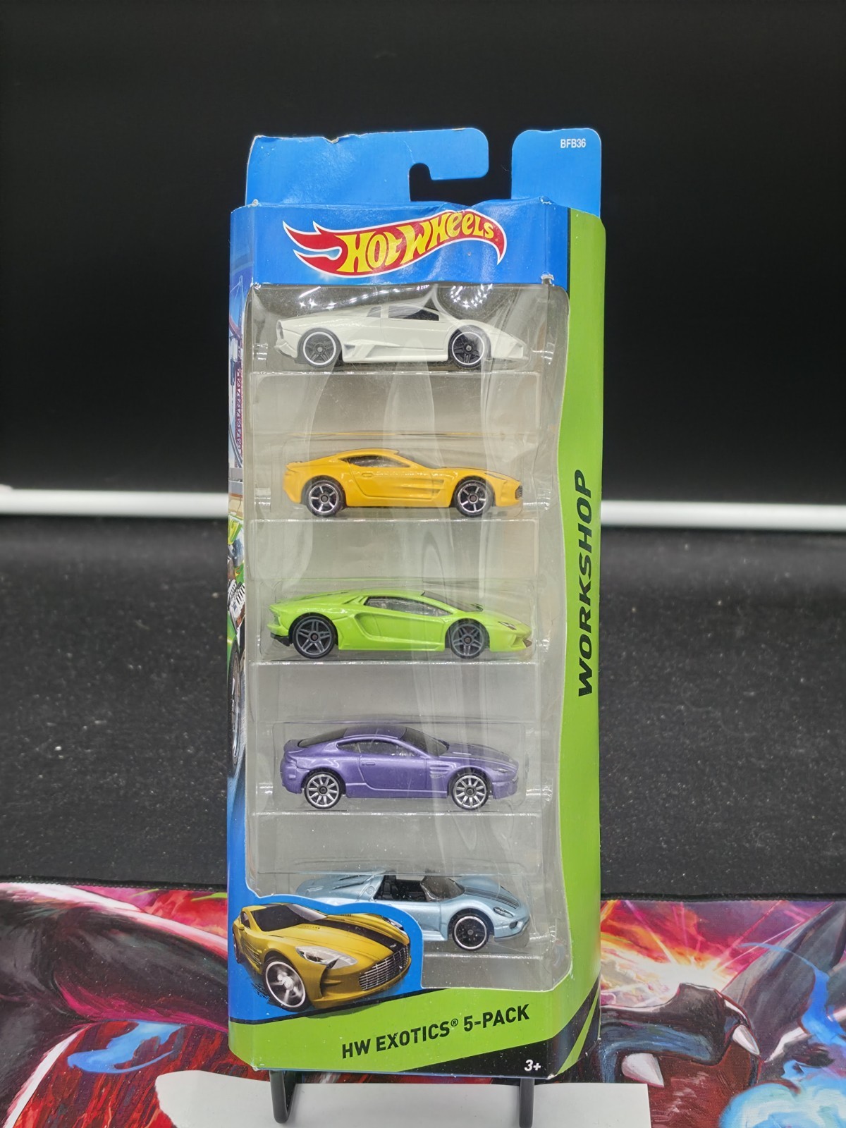 Hot Wheels HW Exotics 5-Pack Diecast Cars 1:64 Aston Martin Lamborghini Porsche