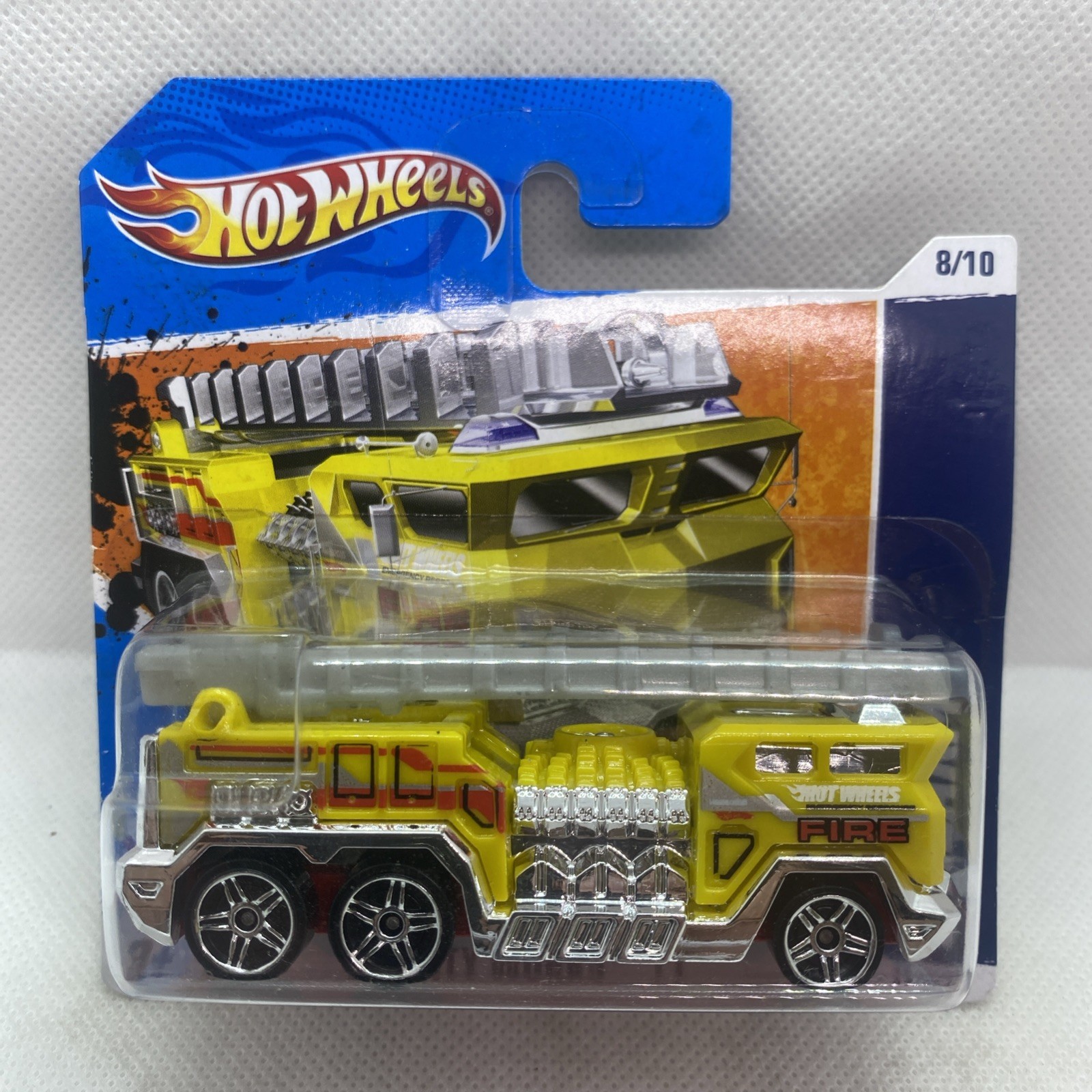 Hot Wheels 5 Alarm 2011 HW City Works 8/10 Fire Truck Short Card Sealed