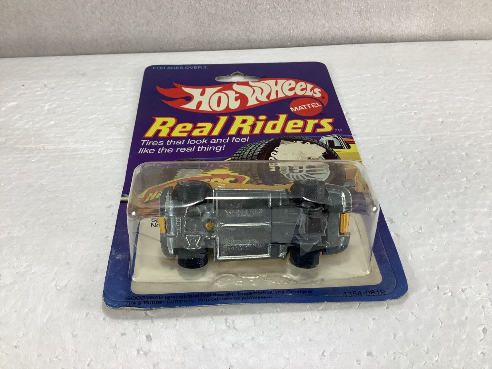 Mattel 1982 Hot Wheels Real Riders No. 4354 Split Window ’63 Corvette NIP *NICE