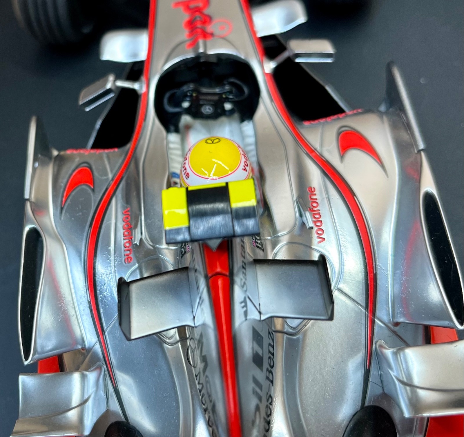 Minichamps 1:18 Scale F1 Vodafone McLaren Mercedes MP4-22 L Hamilton Model Boxed