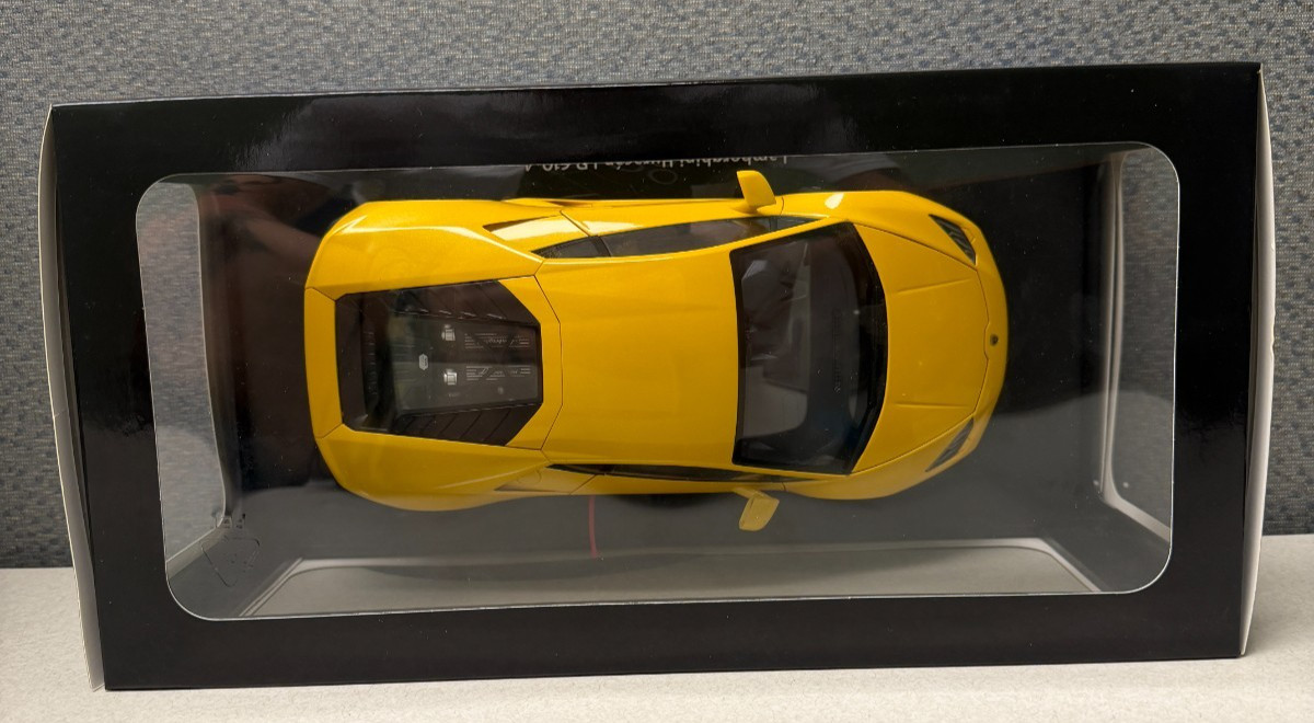 1/18 Autoart Lamborghini Huracan LP610-4 (Yellow) Diecast Car Model