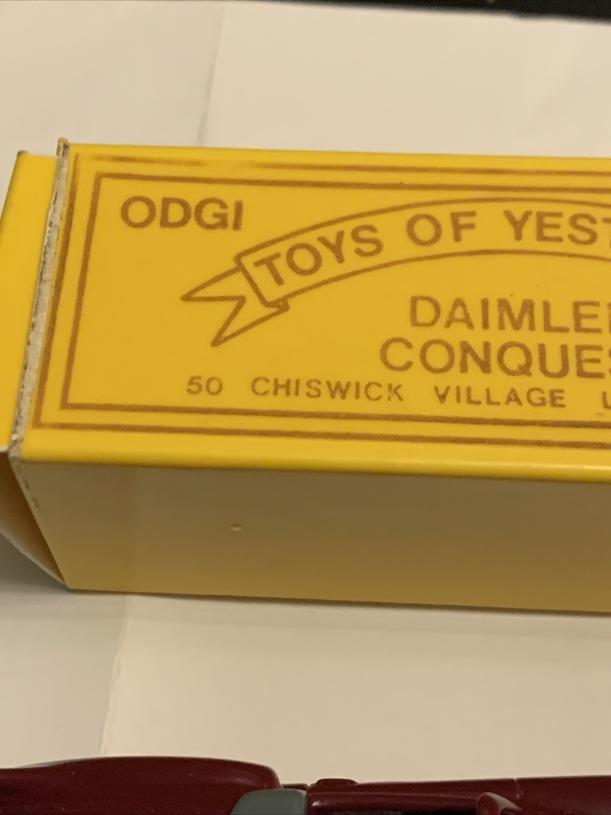 ODGI TOYS OF YESTERDAY 907 CAR MODEL: DAIMLER CONQUEST IN DARK RED/MAROON