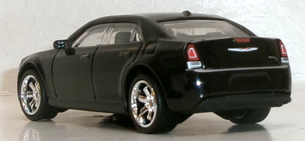 LOOSE 2021 MATCHBOX 1:64 BLACK 2015 CHRYSLER 300 WHEEL SWAP REAL RIDERS