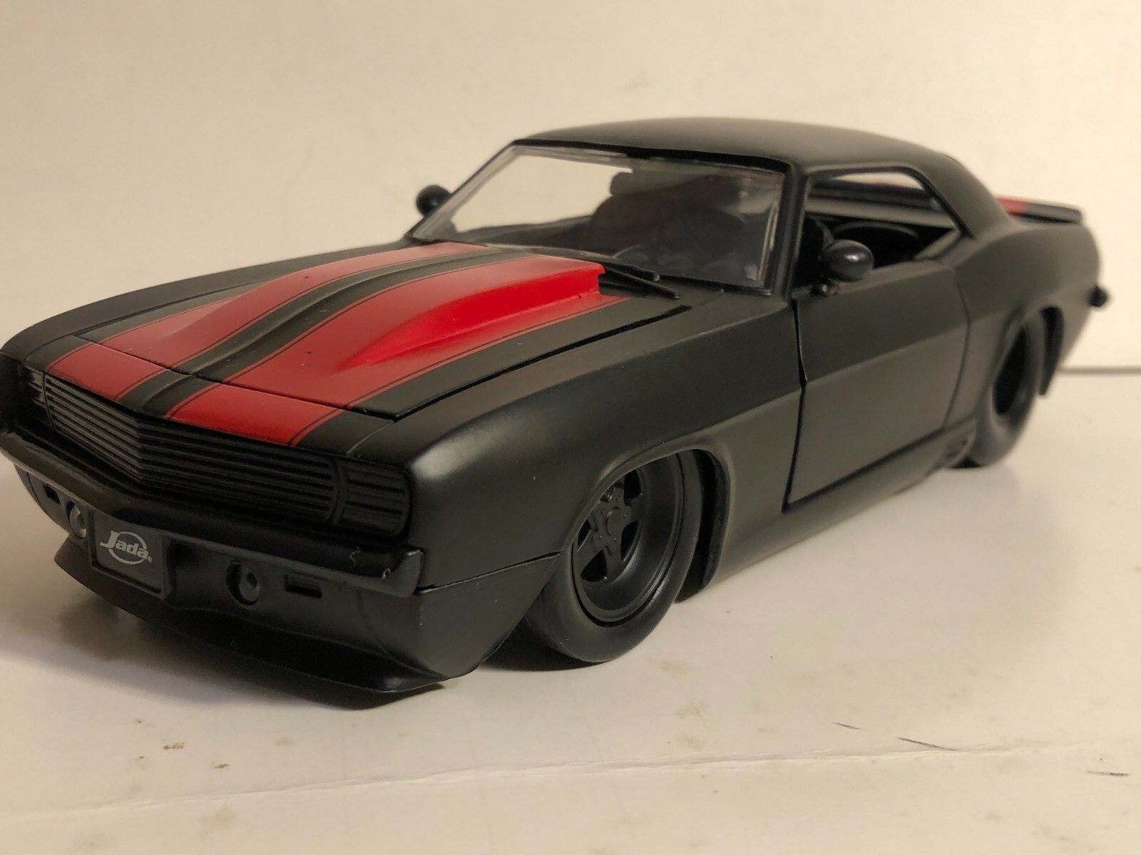 JADA BIGTIME BTM 1969 CHEVY CAMARO Z28 MATTE BLACK W/ RED 1:24 NEW NO BOX