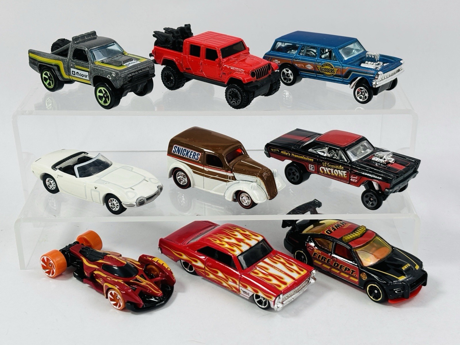 Lot of 9 Hot Wheels Diecast 1:64 Cars Various Makes Models Loose Lot #4