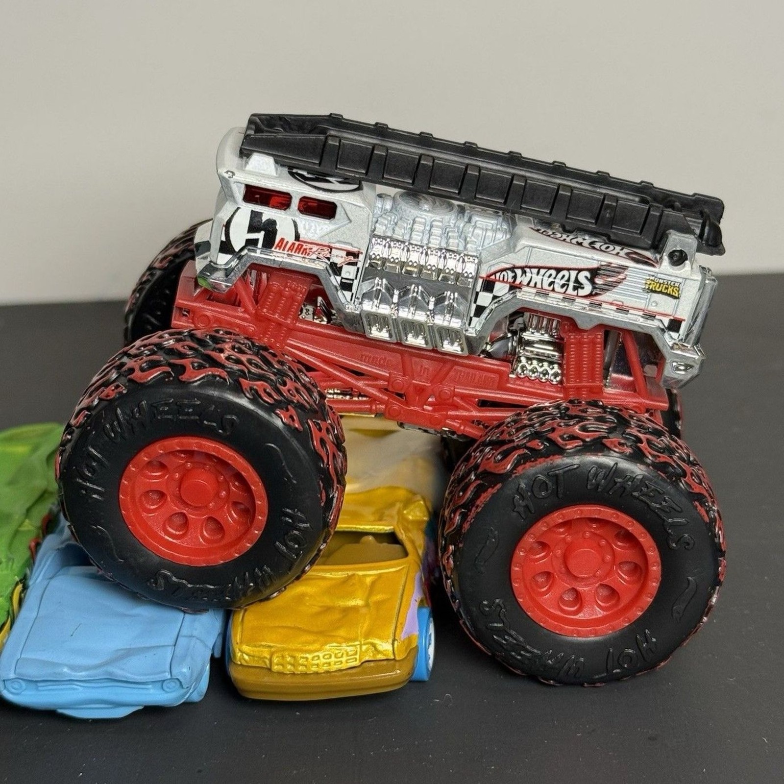 2022 HOT WHEELS MONSTER TRUCKS 5 ALARM FIRE TRUCK, TWISTED TREADS #3/7, HW #45