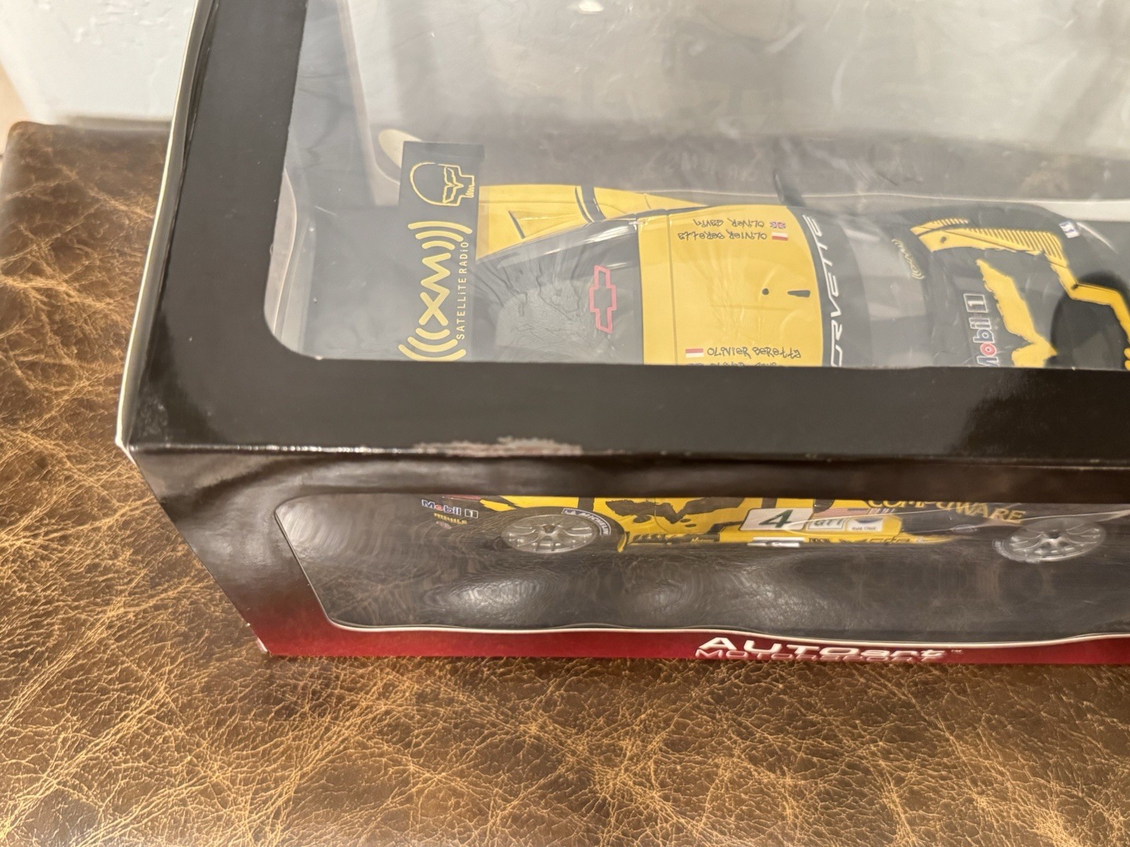 AUTOart 1/18 Chevrolet Corvette C6R ALMS 2007 #4 (Yellow x Black) “MOTORSPORT”