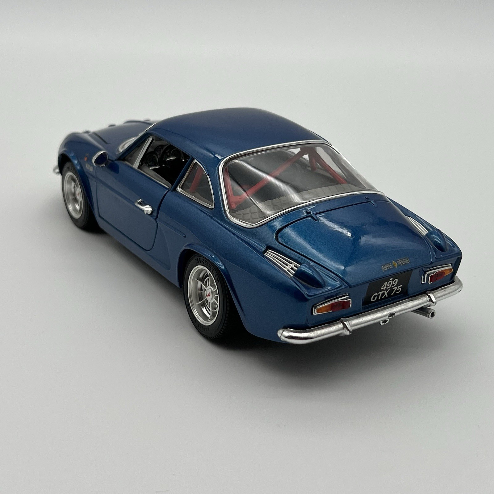 Bburago 1:16 1971 Alpine Renault A110 1600S Blue Special Collection Diecast Loos