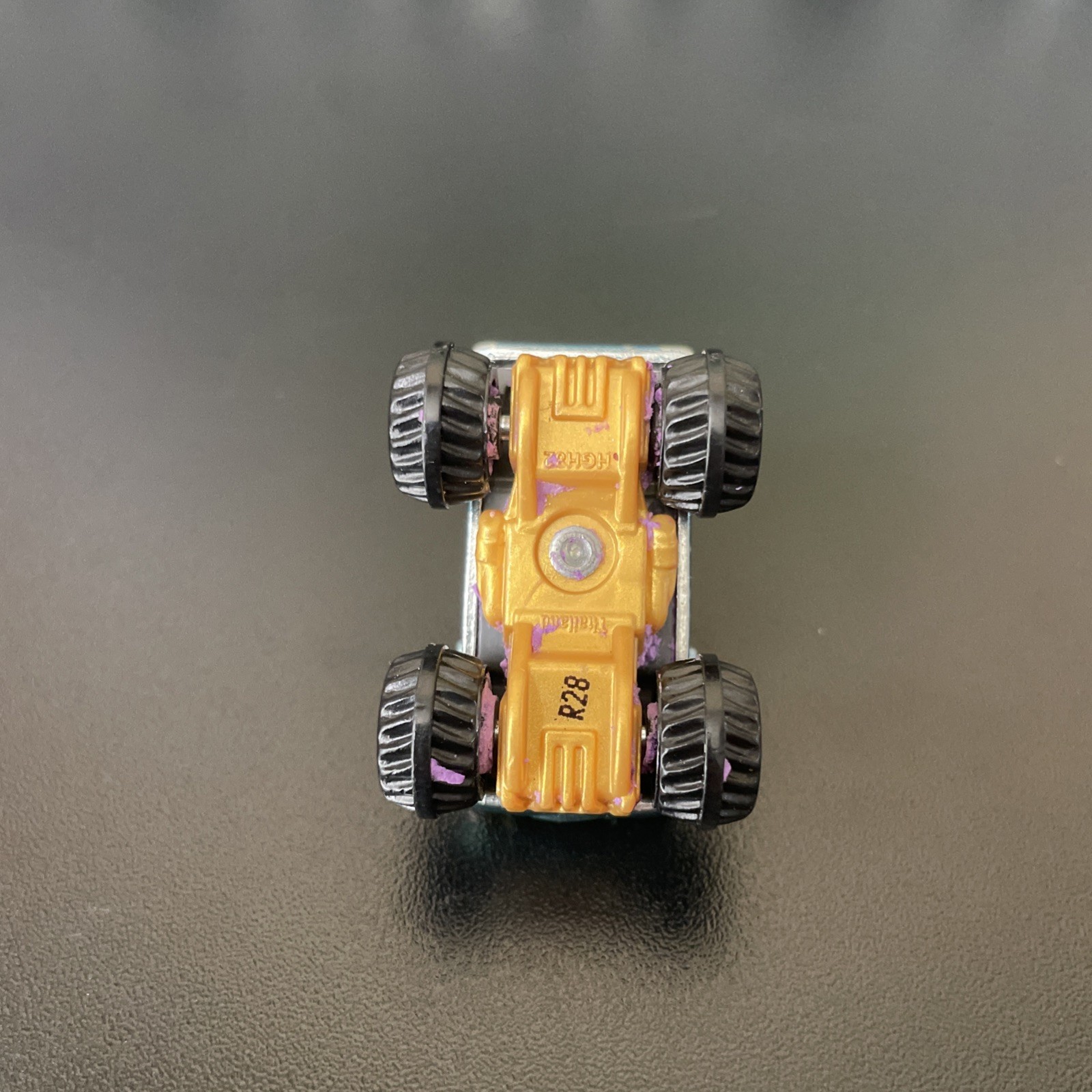 Disney Pixar Cars Ivy Metallic Cars On The Road Mini Racers