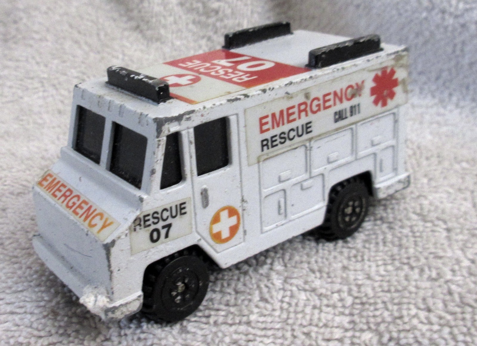 Vintage 80s Emergency Rescue 07 Vehicle Dial 911 alx