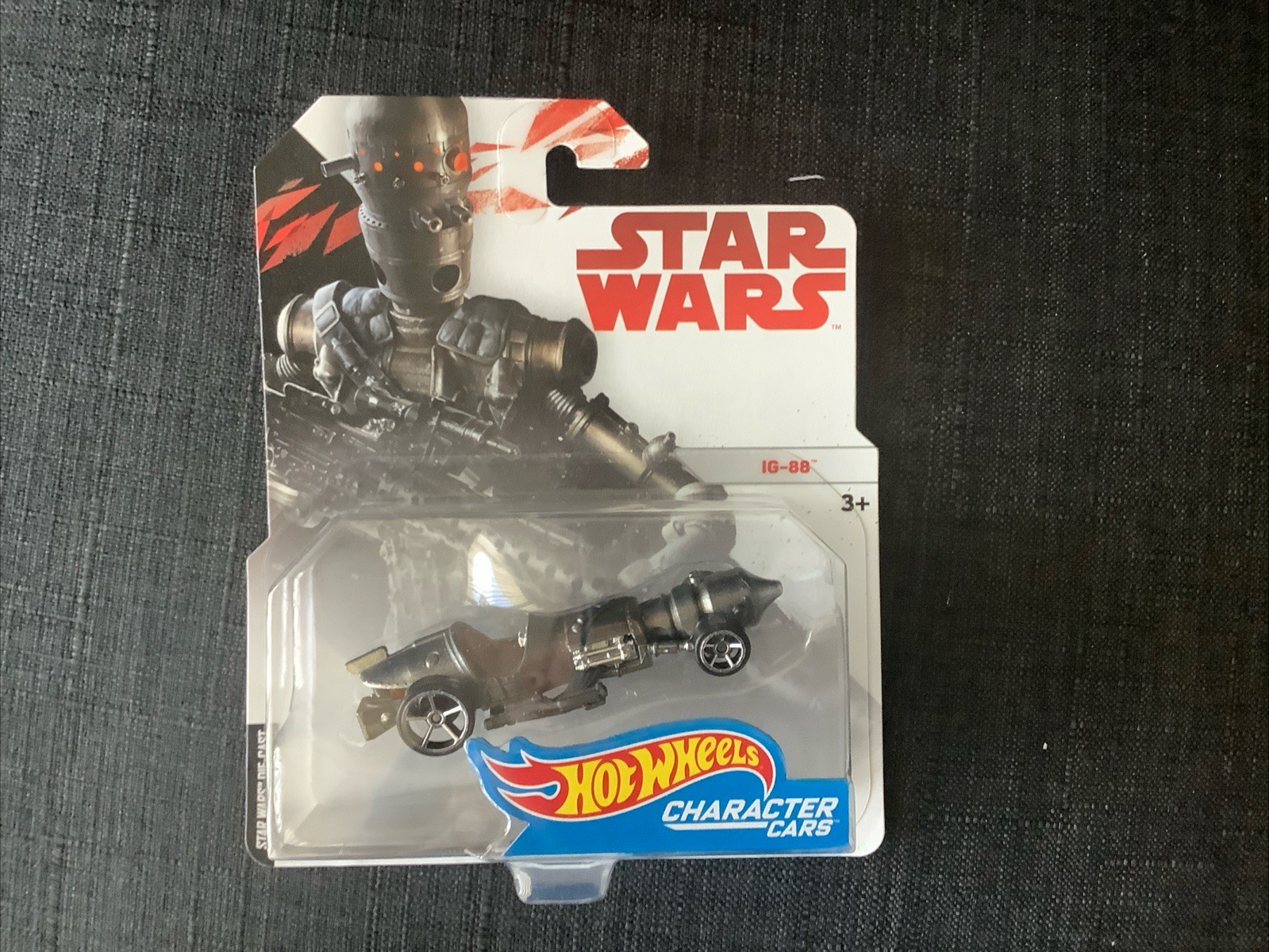 HOT WHEELS 2017 STAR WARS CHARACTER CARS IG-88 FJT89