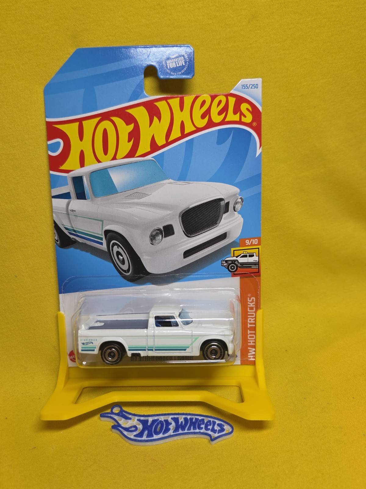 Hot Wheels HW Hot Trucks 9/10 ’63 Studebaker Champ 155/250 White & Gift 🔥61