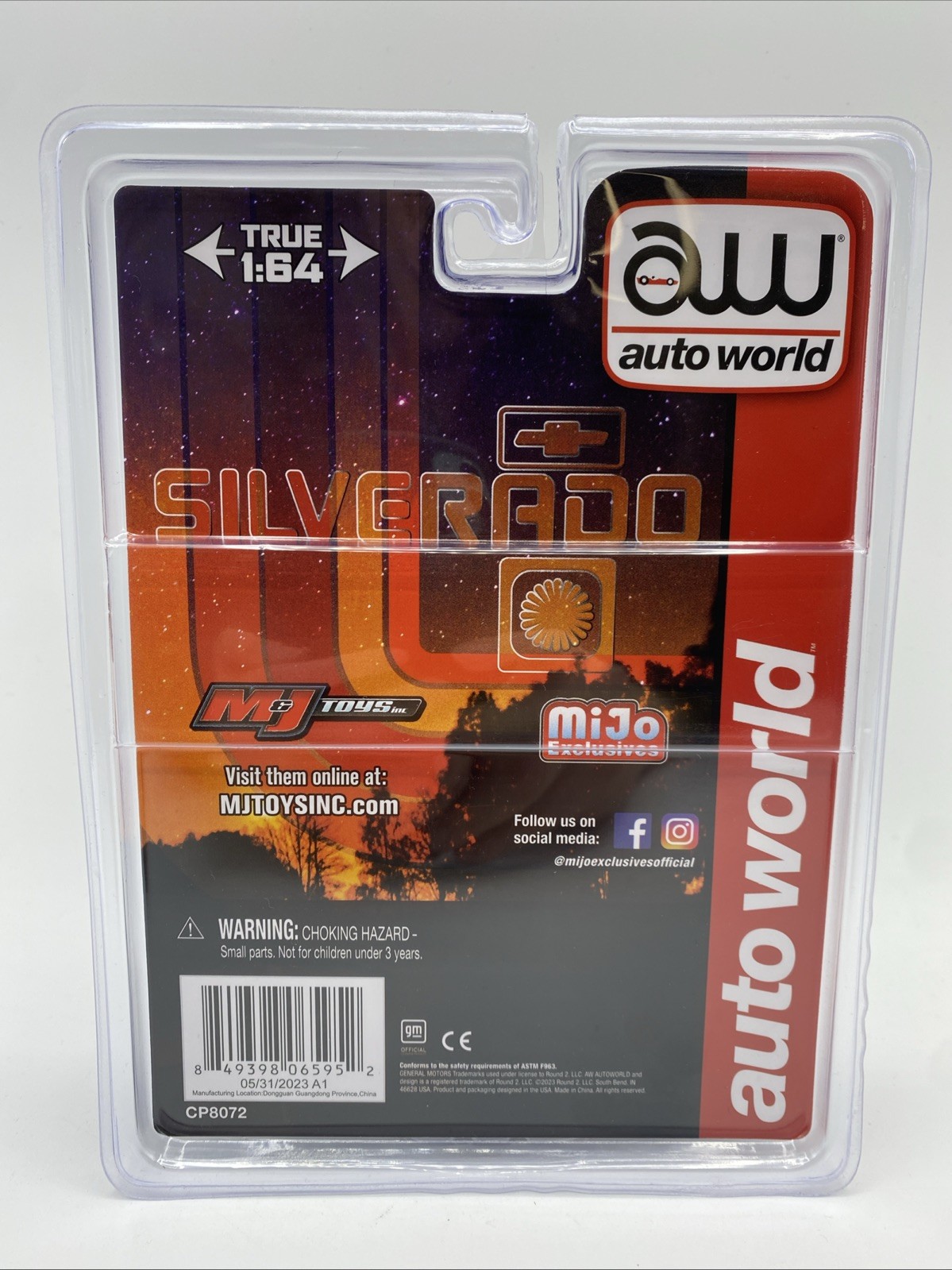 1983 CHEVROLET SILVERADO PICKUP W/CAMPER BRONZE 1/64 DIECAST AUTO WORLD CP8072