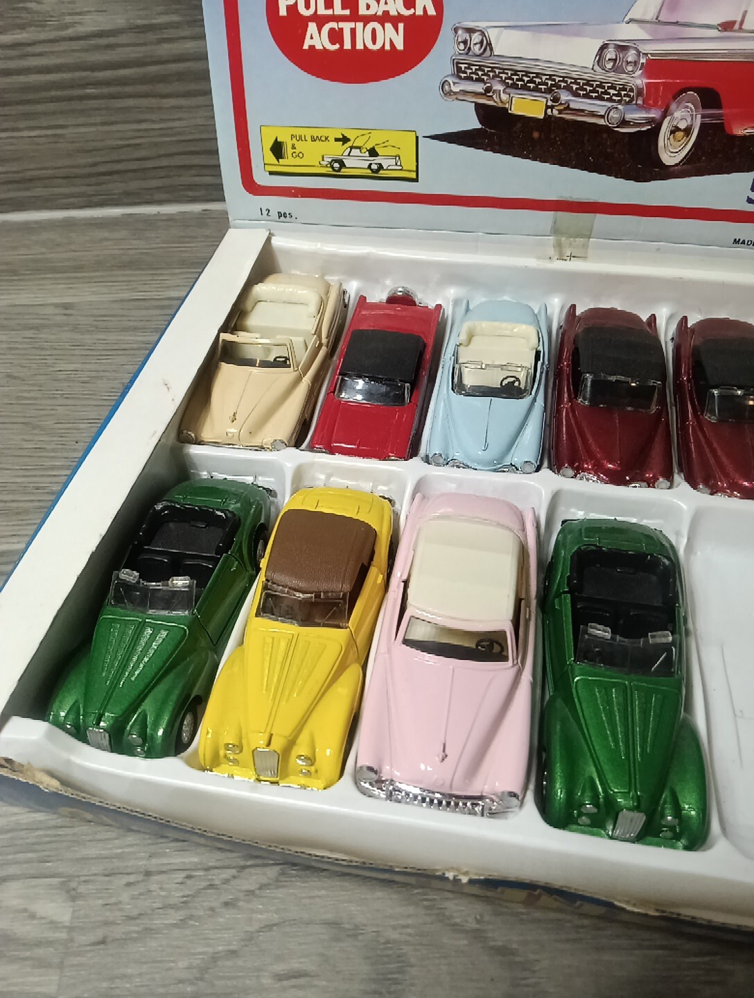 Classic Runners Die Cast Metal Pull Back Action Cars Lot Of 11