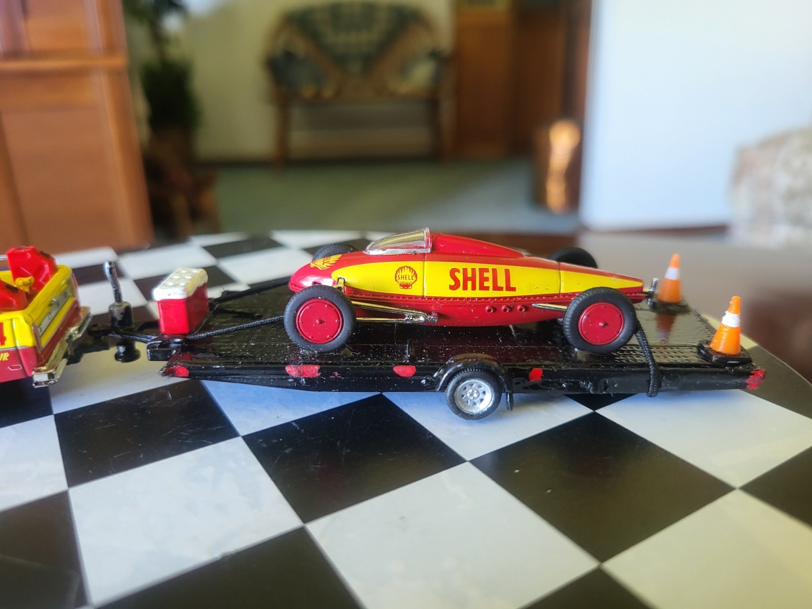 M2 SHELL Customized 69 FORD F-100 RANGER &Shell Ford Belly Tanker On A Trailer