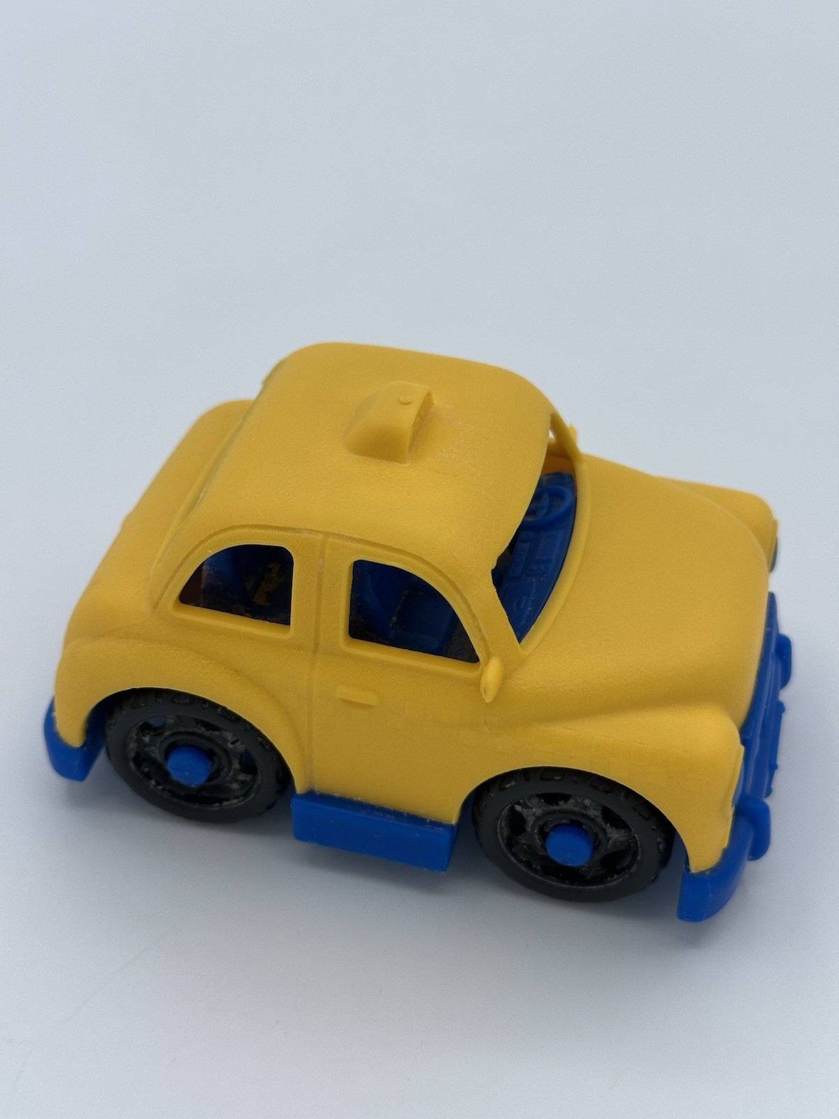 Wonder Wheels Battat Blue and Yellow Toy Plastic Car 2.5″x 3.75″