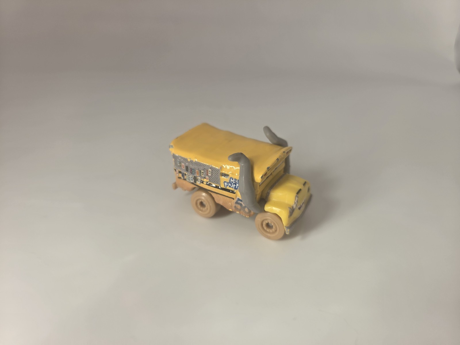 Disney Pixar Cars MINI RACERS Thunder Hollow * MUDDY MISS FRITTER *loose*
