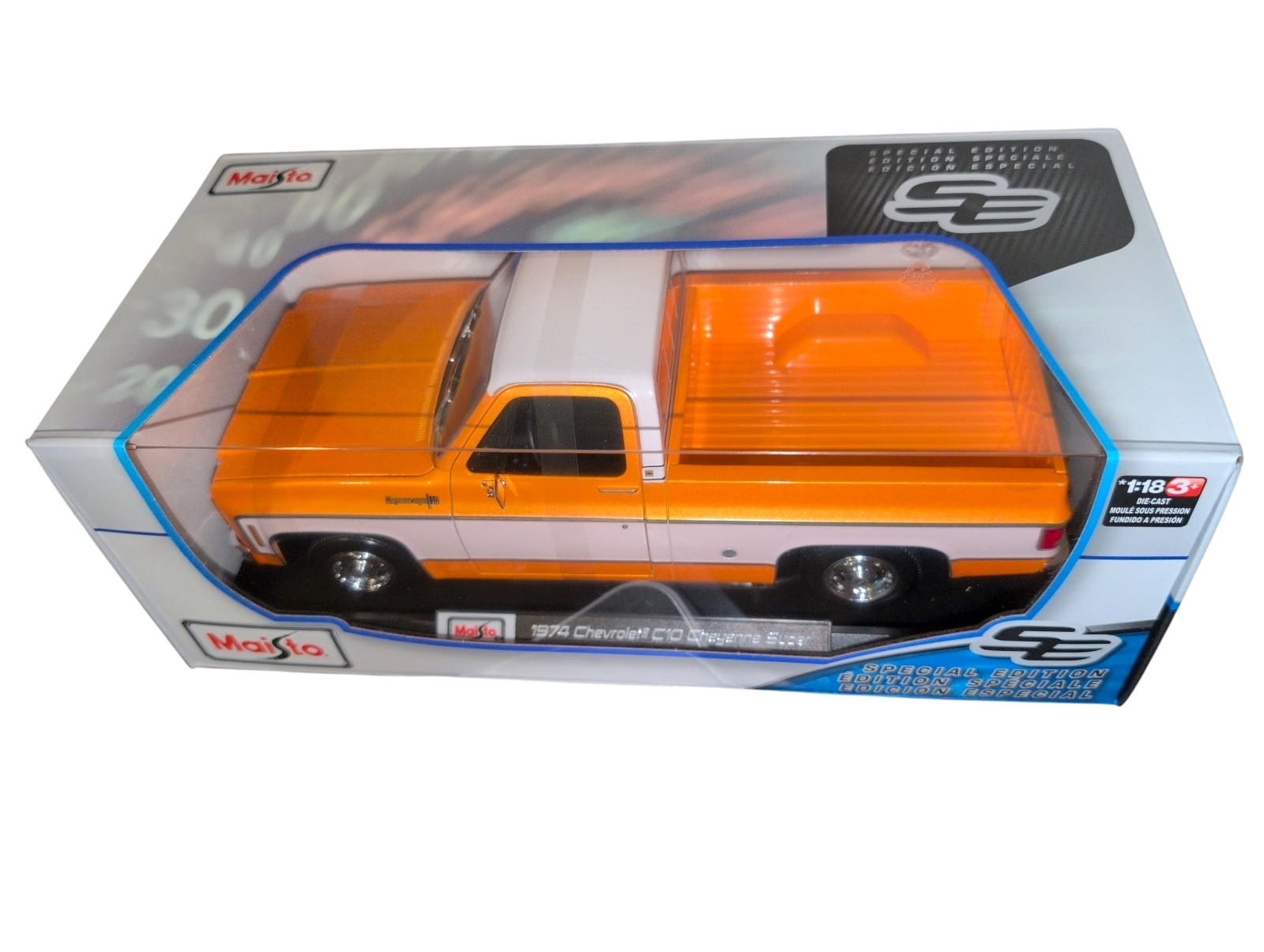 Maisto Special Edition 1974 Chevrolet C10 Cheyenne Super 1:18 Orange/White