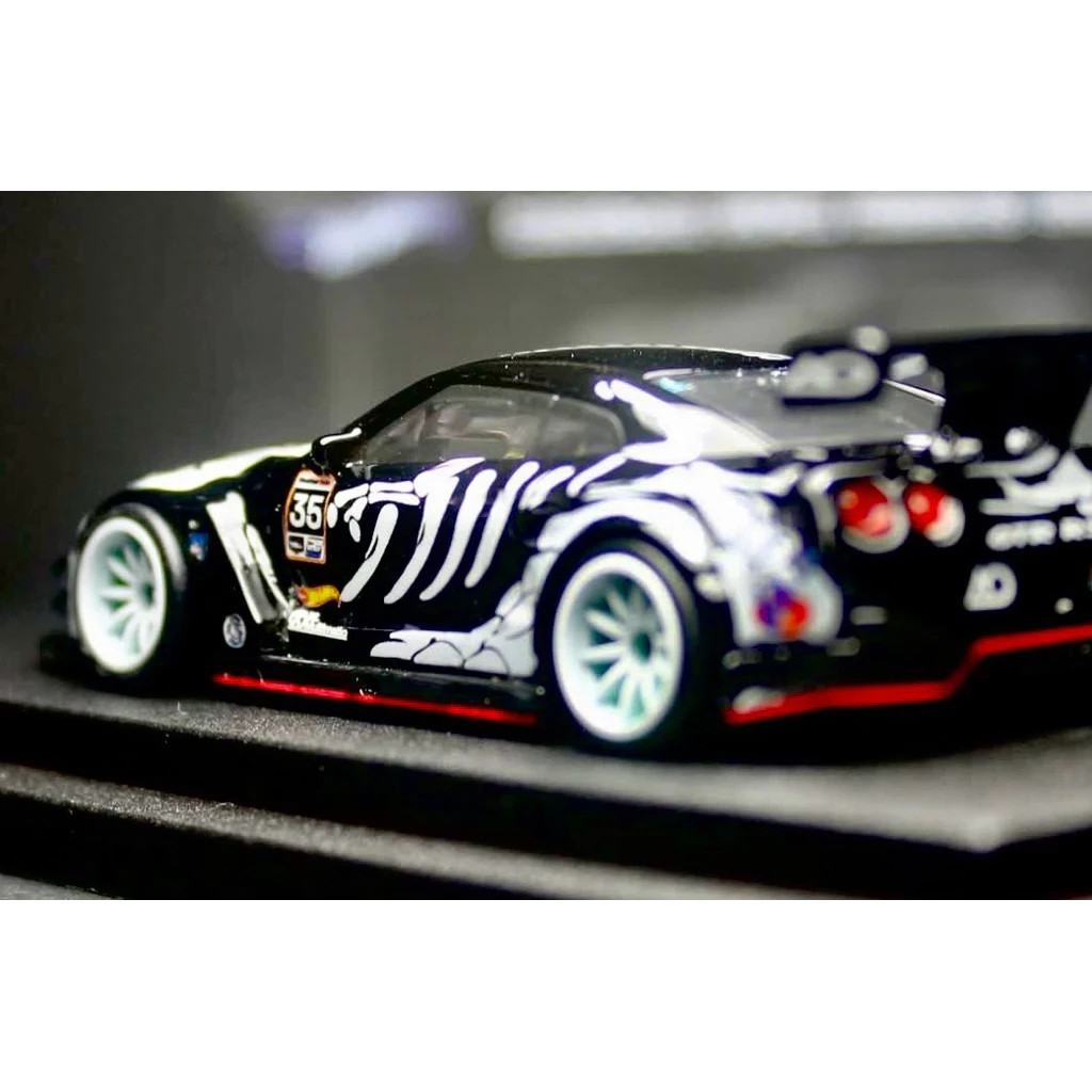NEW Hot Wheels GT-R R35 Nismo CUSTOM Skull Rexy Black White Rubber Car Display