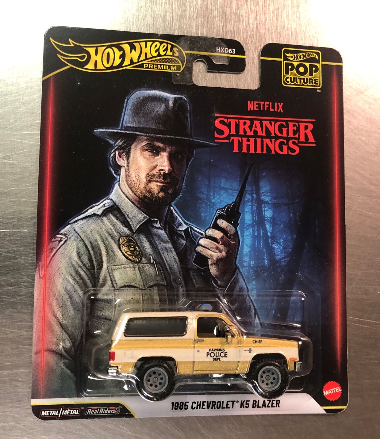 HOT WHEELS PREMIUM POP CULTURE NETFLIX STRANGER THINGS 1985 CHEVY K5 BLAZER