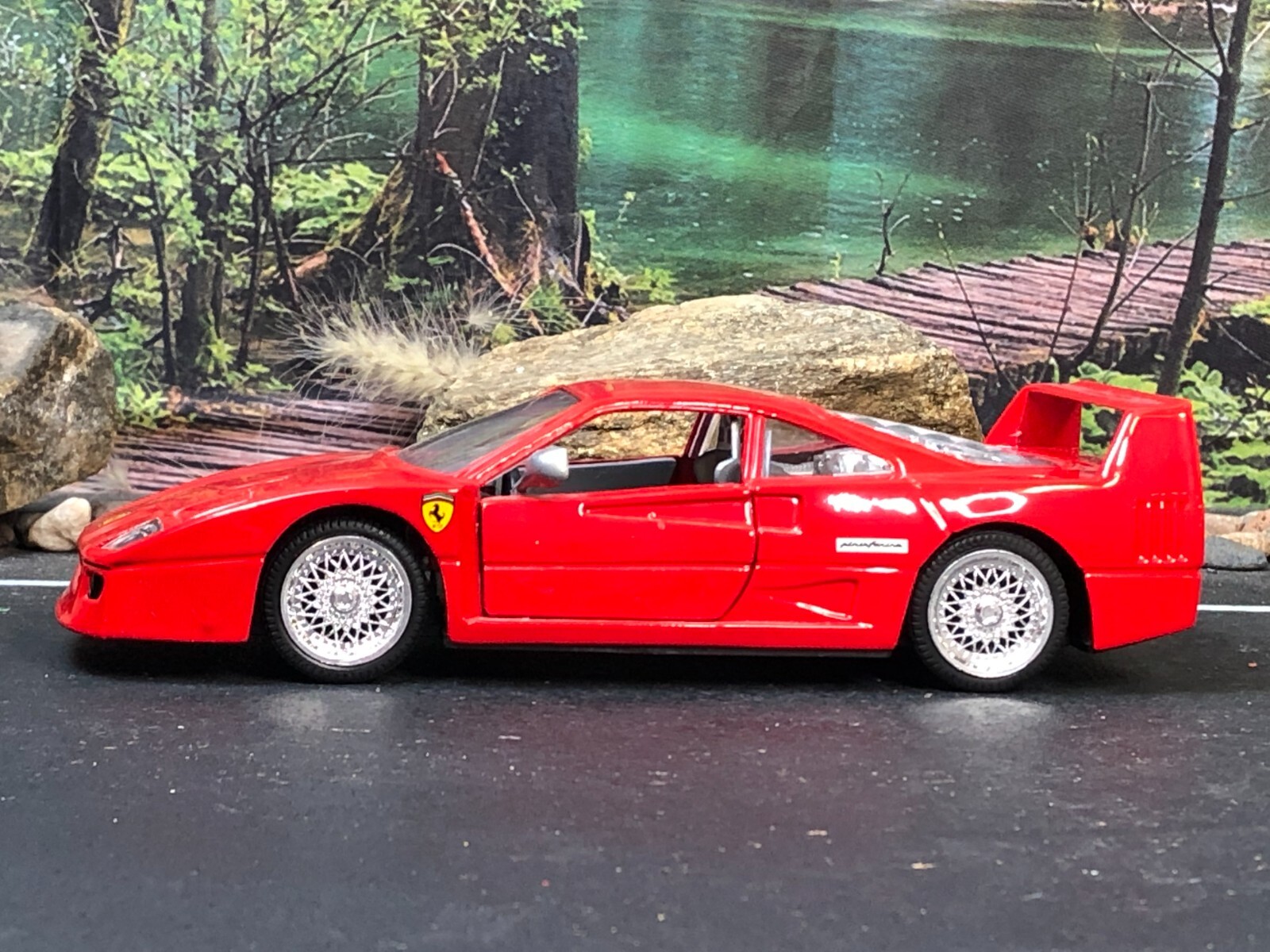 SUNNY SIDE SS7704 1:24 Diecast Model RED 1987 FERRARI F40 Opening Doors NO BOX