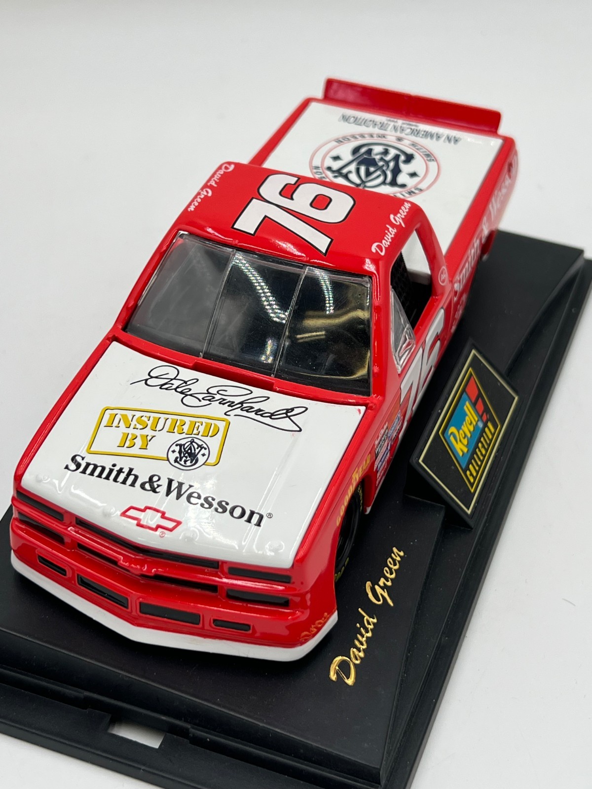 Revell Smith & Wesson #76 Chevy Super Truck 1:24 Diecast David Green COA NEW