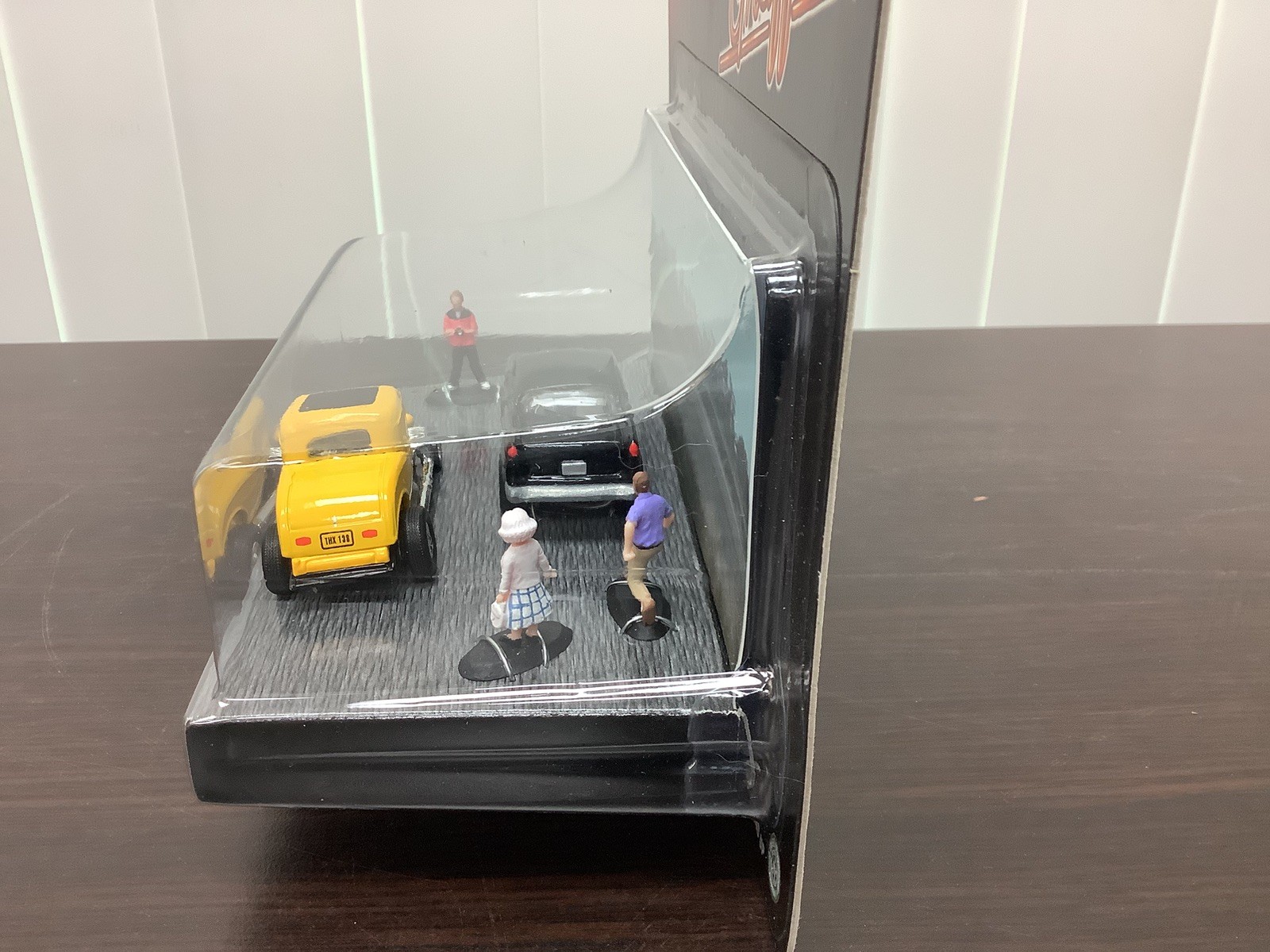Johnny Lightning American Graffiti “Racing on Paradise Road” diorama set NIP