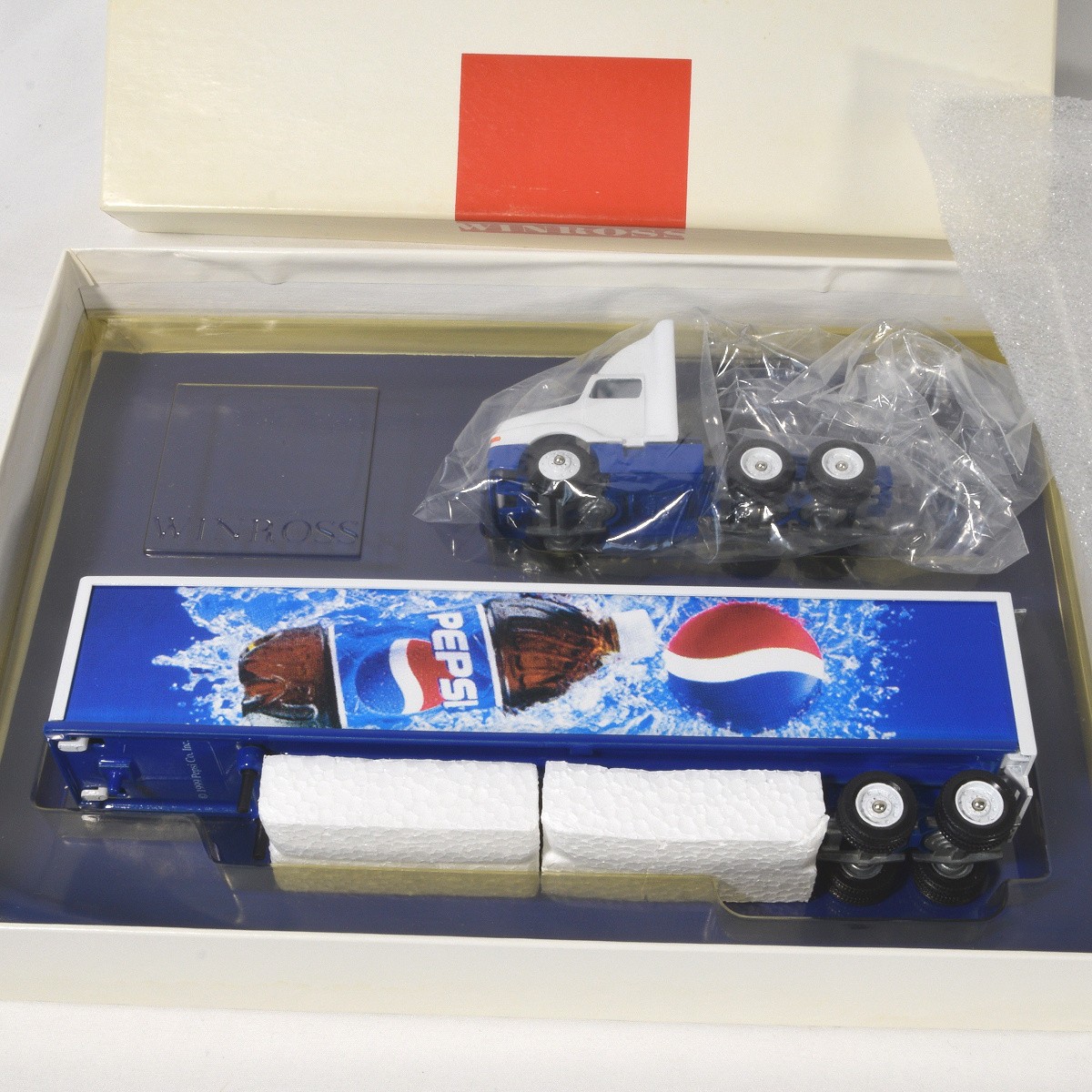 Vintage Winross Pepsi 1:64 Scale Diecast Semi Truck and Trailer NEW