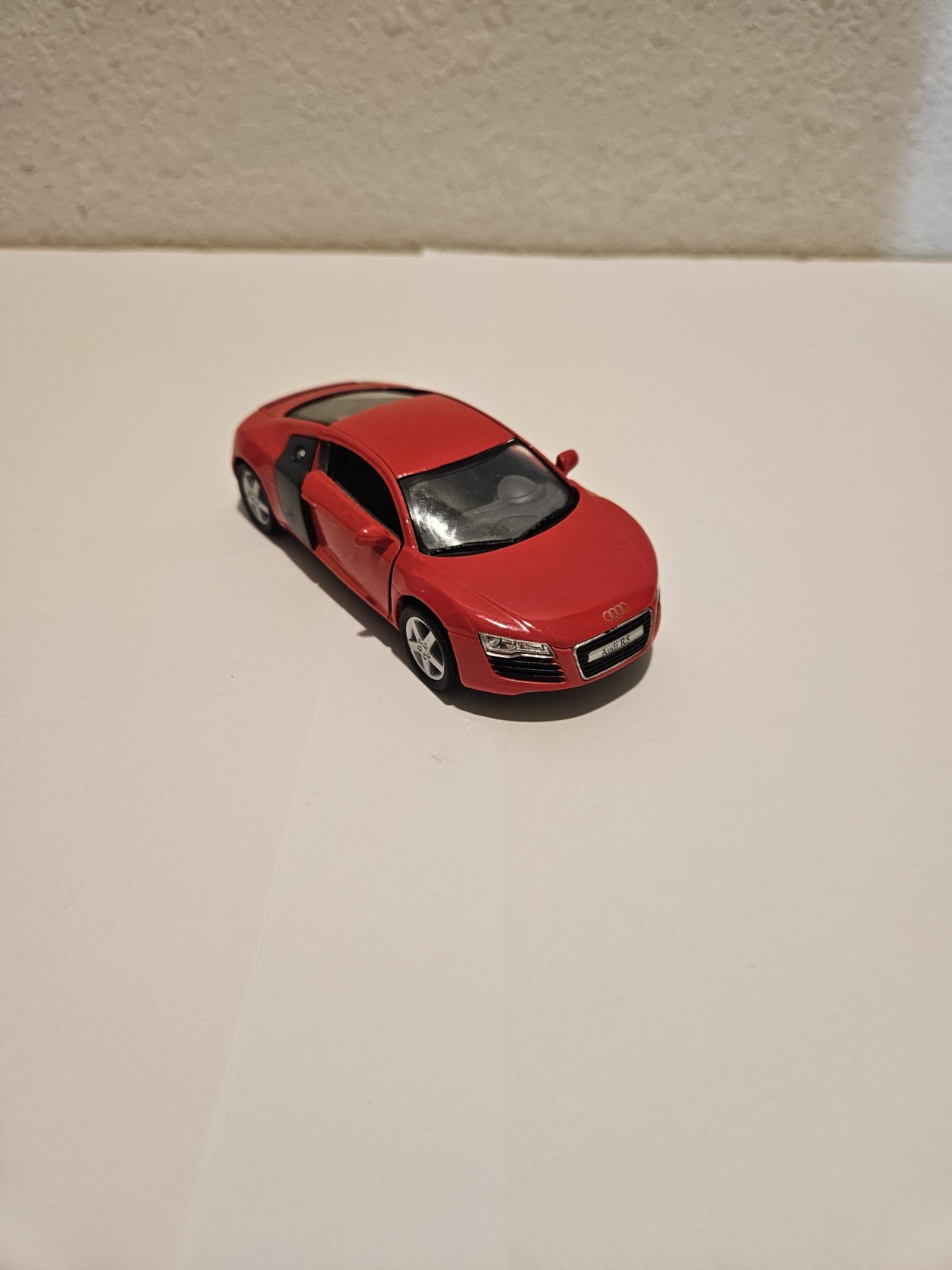 Kinsmart Audi R8 2020 Fire Engine Red Hardtop 1:36 Scale Diecast Car