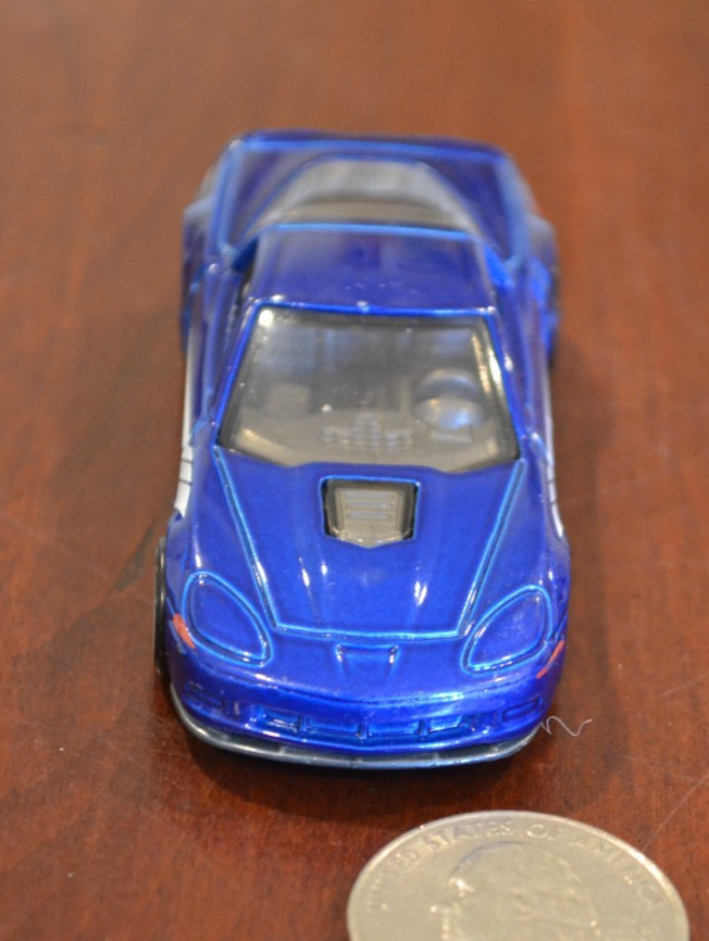 2014 HOT WHEELS ’09 CHEVY CORVETTE ZR1 BLUE 1:64 DIECAST CAR WITH WHITE WHEELS