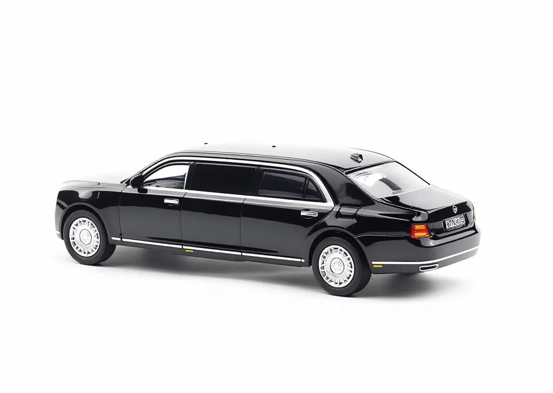 XCARTOYS 1:64 Aurus Senat Russian Presidential Model Diecast Metal Car