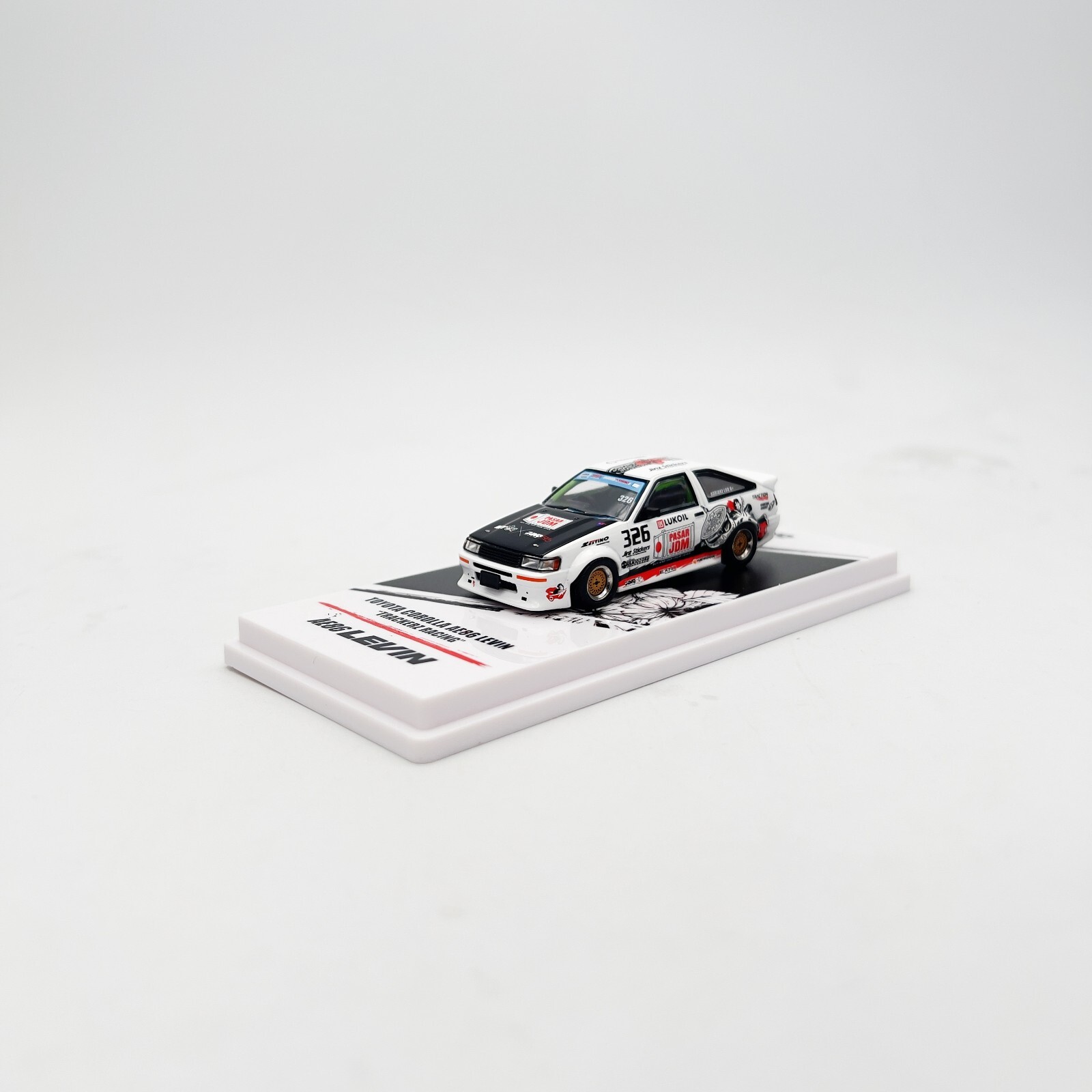 INNO64 1:64 Toyota Corolla AE86 Lievin “Trackerz Racing” Malaysia Exclusives