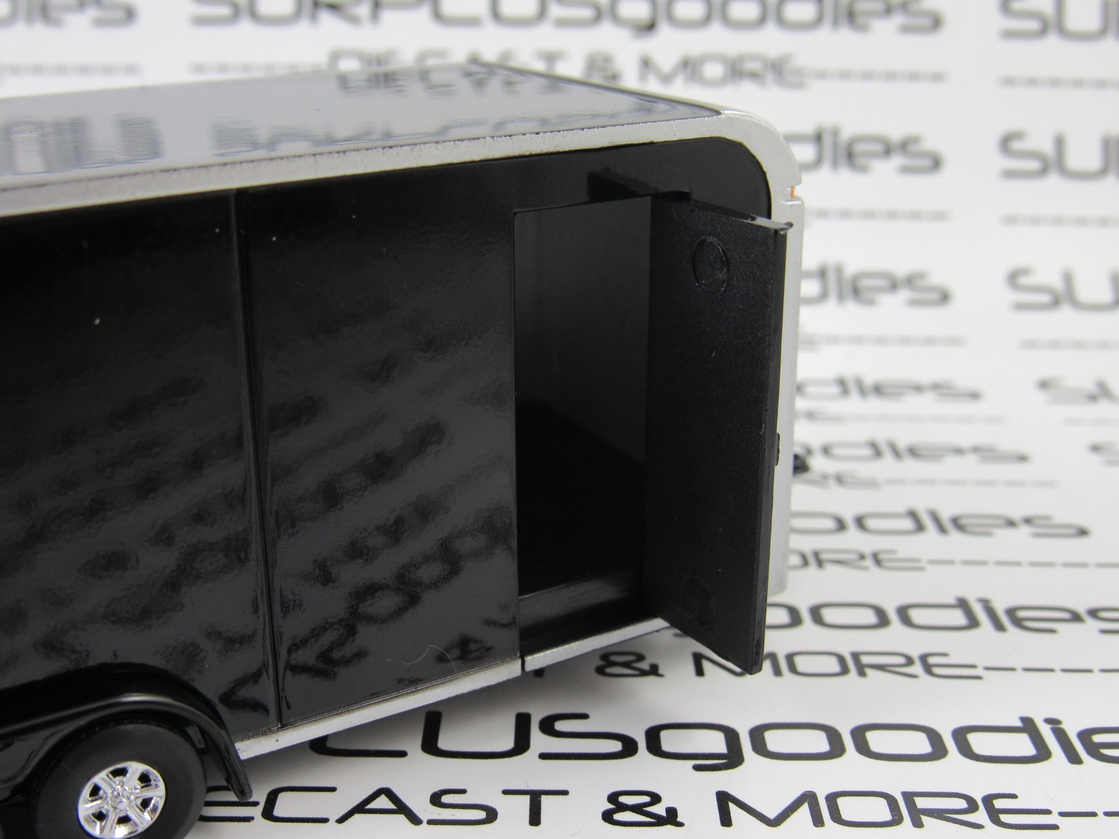 2026 Auto World 1:64 SURPLUSgoodies Exclusive: BLACK Car/Truck ENCLOSED TRAILER