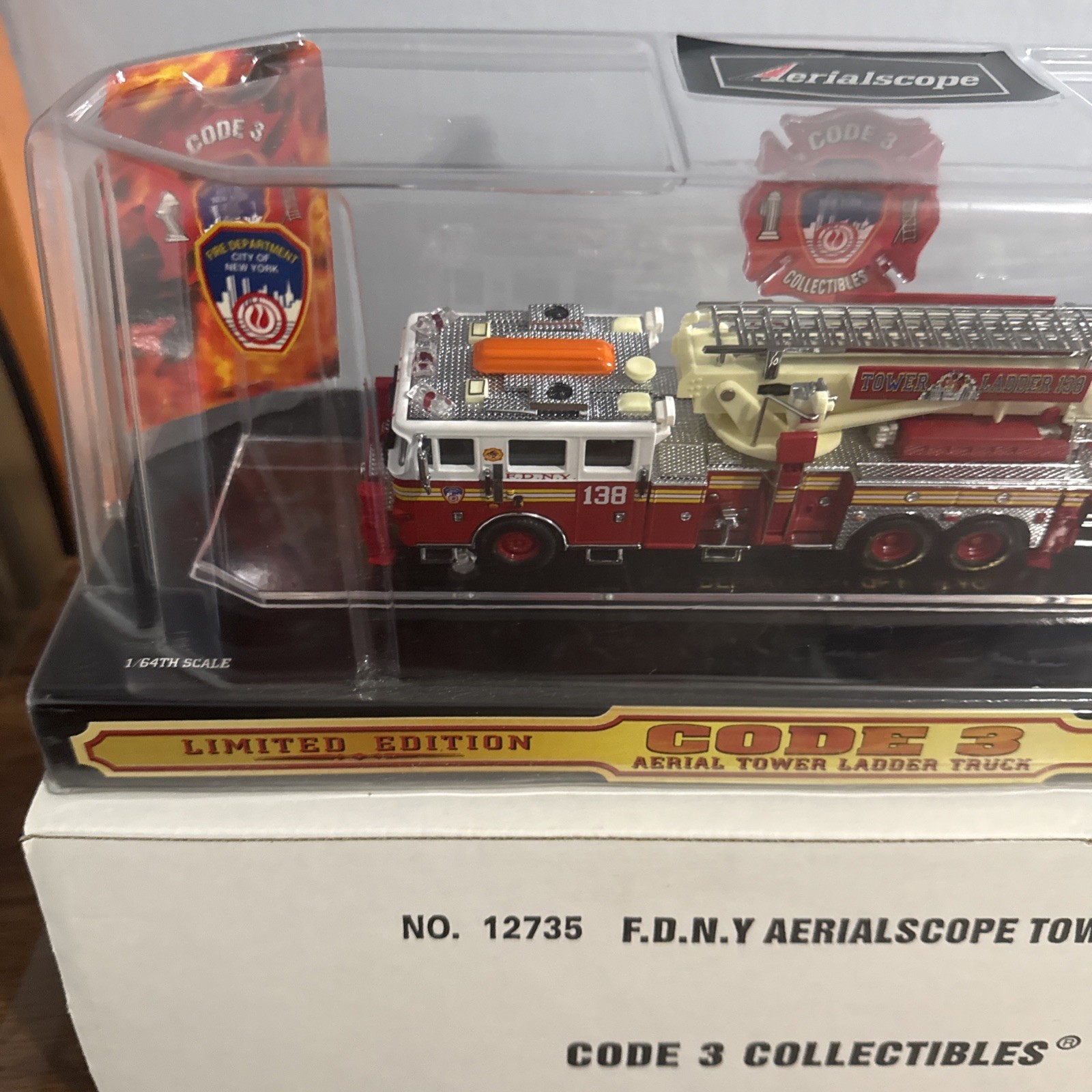 Code 3 Collectibles FDNY Aerialscope Tower Ladder 138 #12735 1/64 Fire Truck New