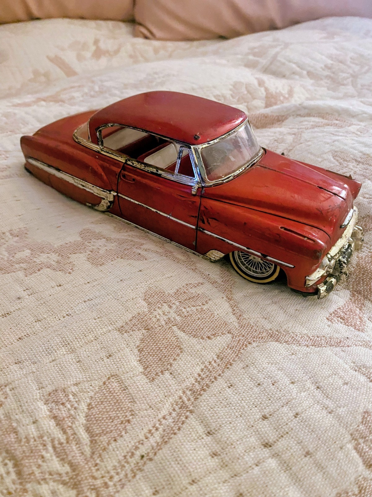 Jada 1 :24 Scale 1953 Chevrolet Bel Air Street Low Red